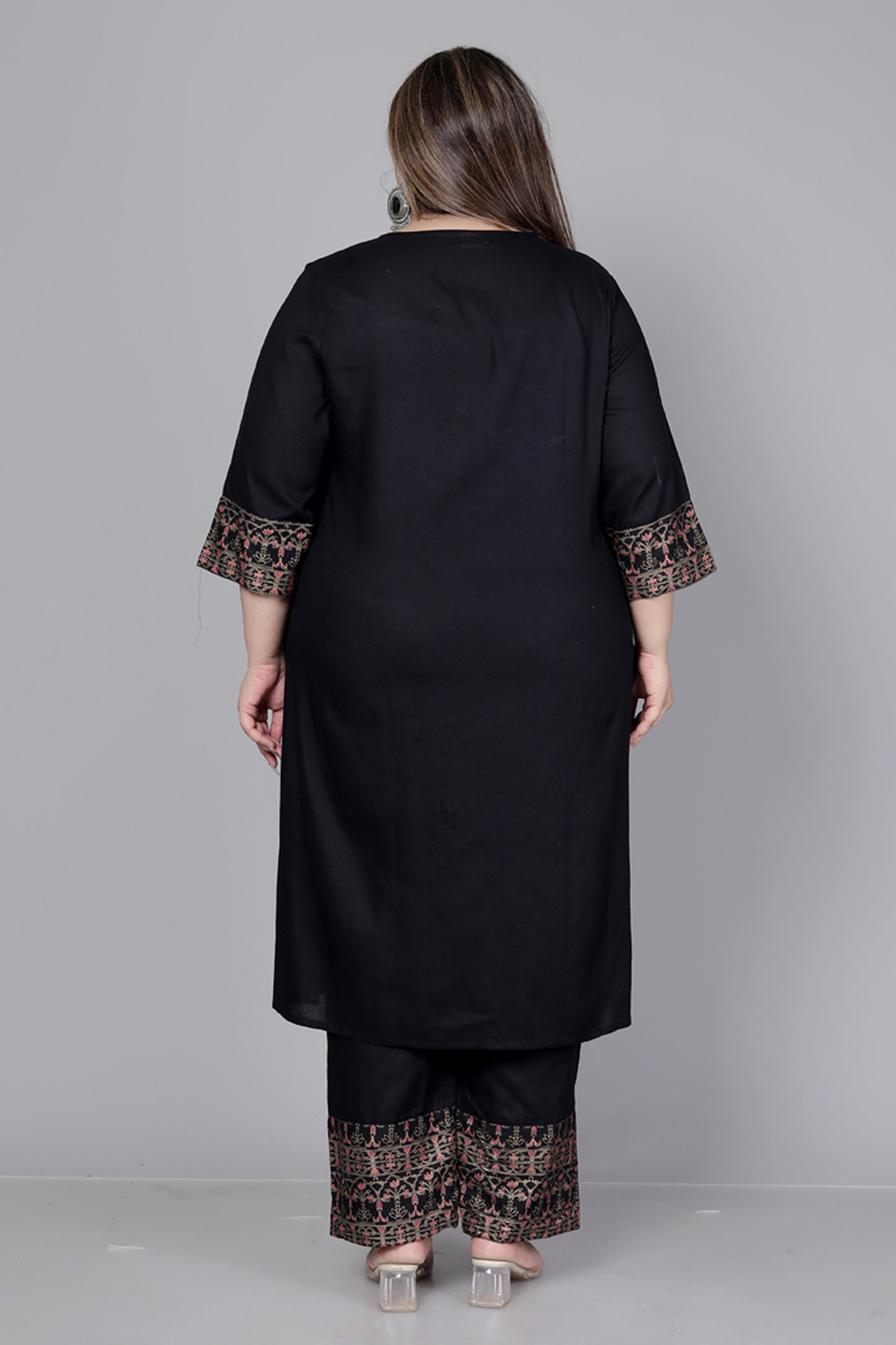 SOLID FOIL PRINT COTTON 3 PEICE KURTA PANT IN BLACK BY PLUSSIZEKURTI