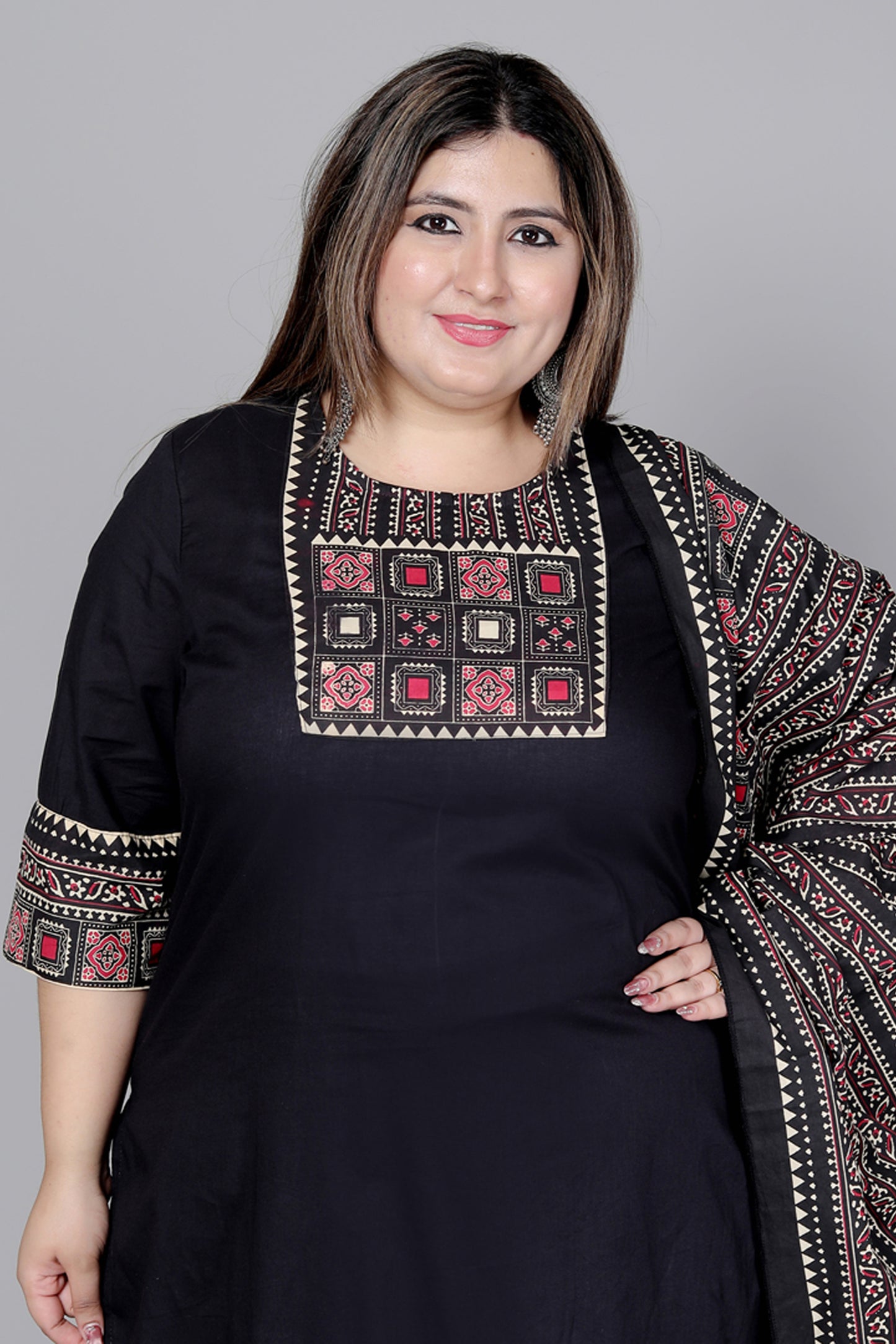 TRIBEL GEOMETRIC SOLID COTTON 3 PEICE KURTI PANT SET IN BLACK BY PLUSSIZEKURTI