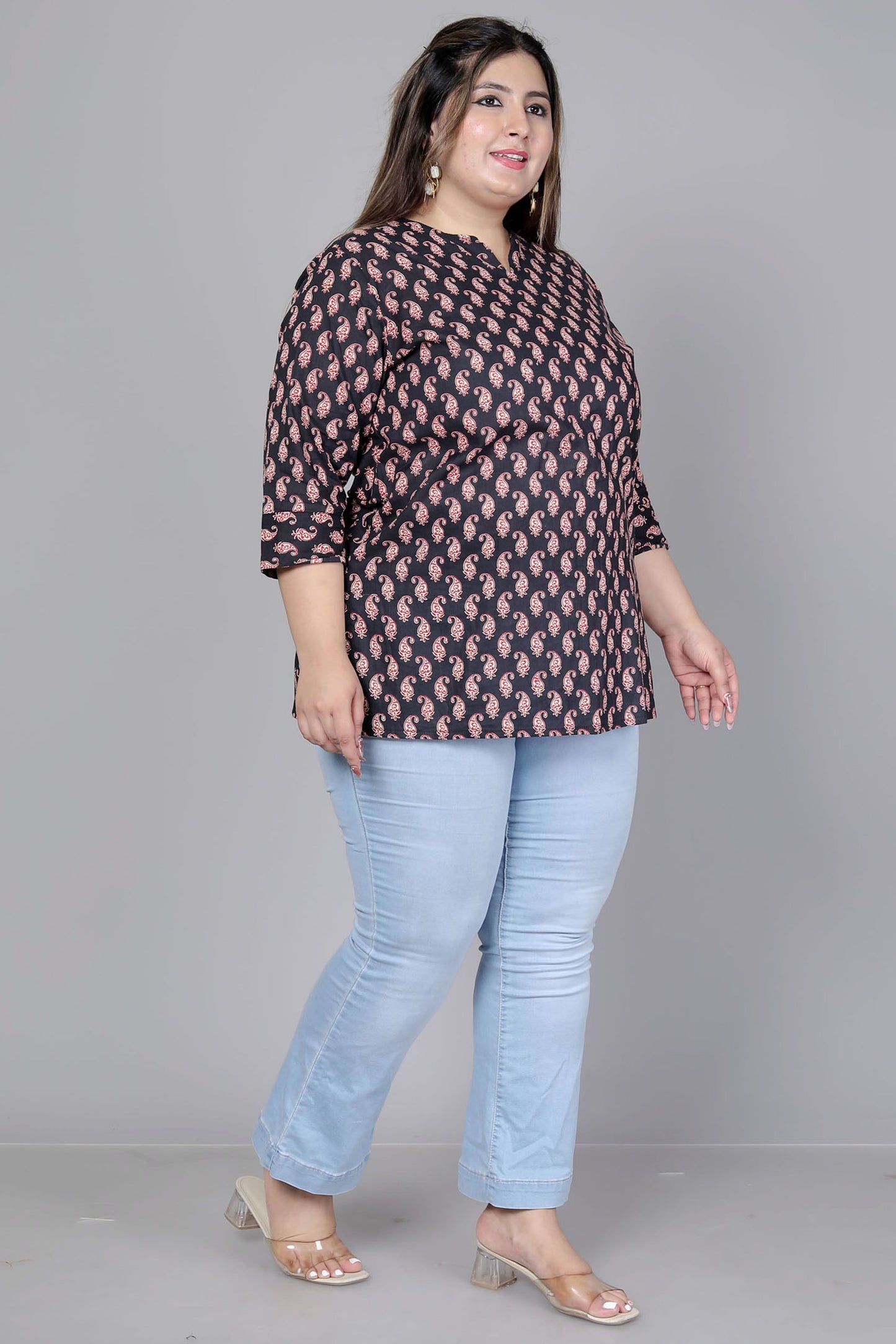 PAISLEY BLOCK MOTIF PRINT COTTON TOP IN BLACK COLOUR BY PLUSSIZEKURTI