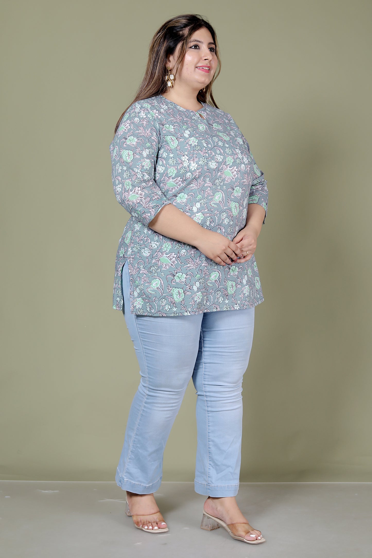 FLORAL GARDEN PRINT COTTON TOP IN PASTEL GREY COLOUR BY PLUSSIZEKURTI