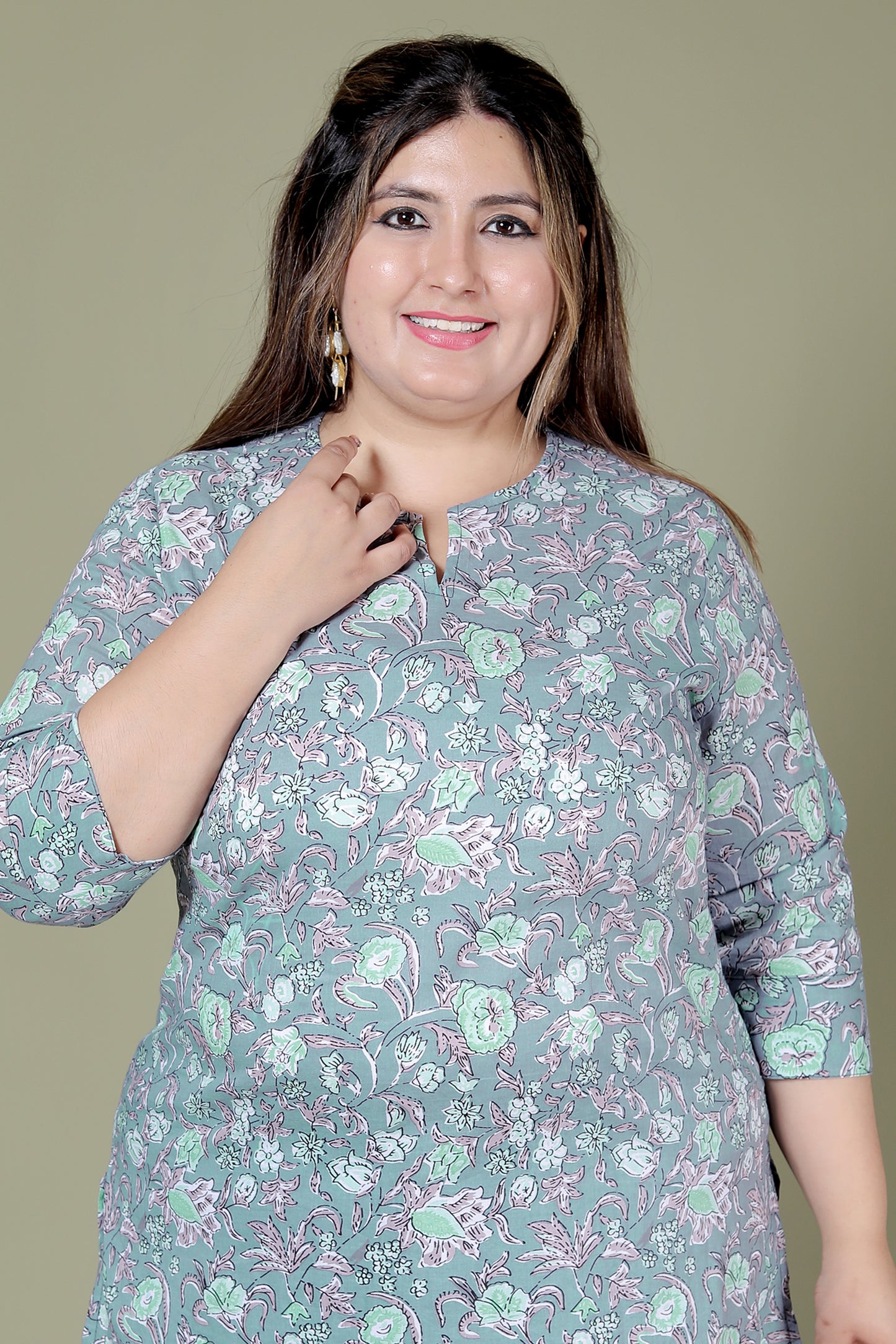 FLORAL GARDEN PRINT COTTON TOP IN PASTEL GREY COLOUR BY PLUSSIZEKURTI