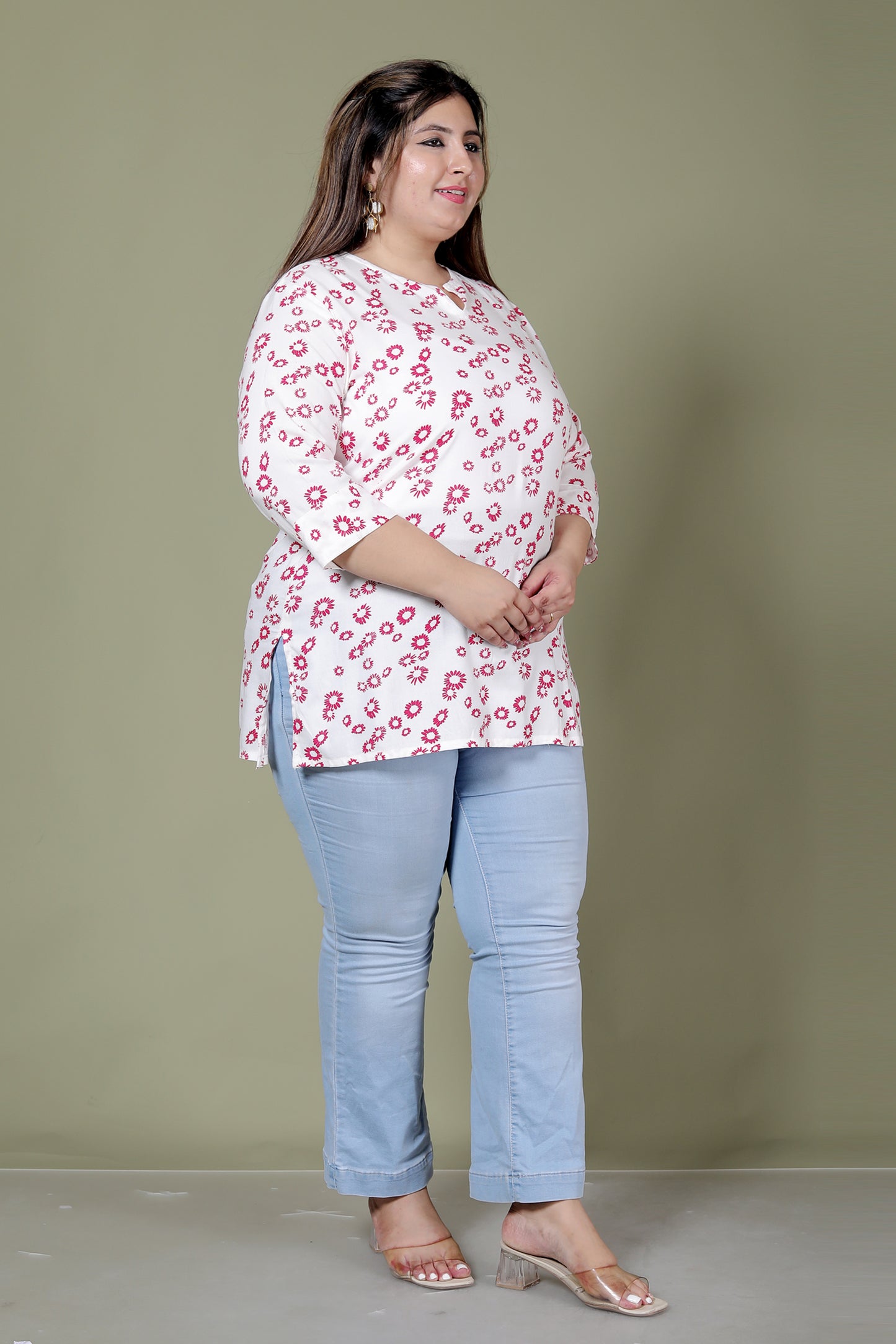 FLORAL PRINT COTTON TOP IN WHITE/PINK COLOUR BY PLUSSIZEKURTI