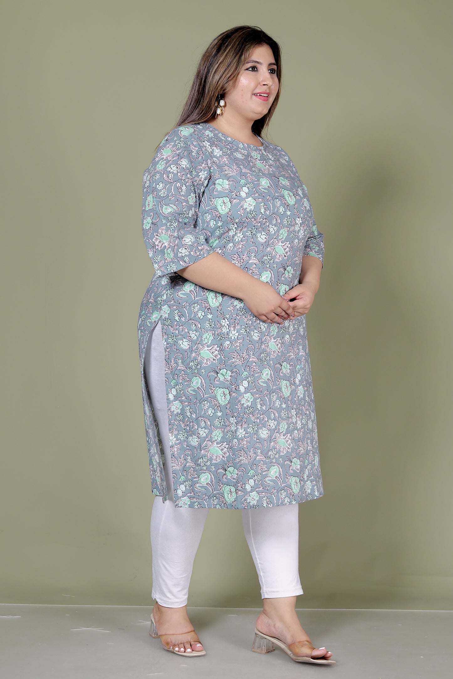 FLORAL GARDEN PRINT COTTON KURTI IN PASTEL GREY BY PLUSSIZEKURTI