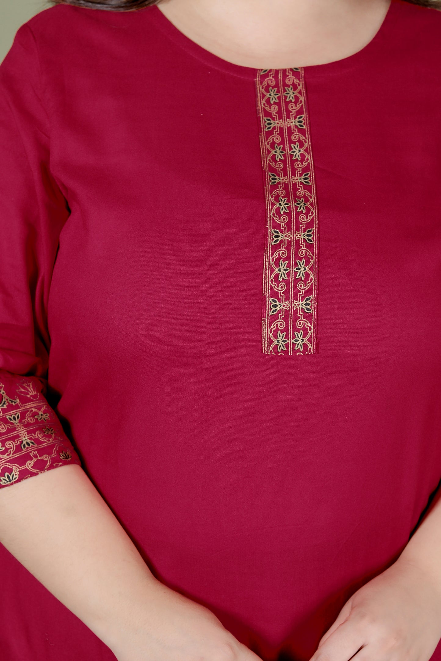 SOLID FOIL PRINT COTTON 3 PEICE KURTA PANT IN MAHROON BY PLUSSIZEKURTI
