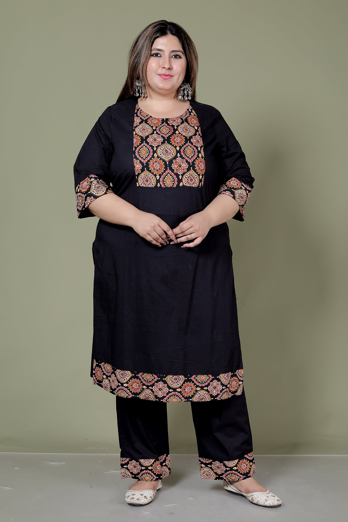 GEOMETRIC FLORAL SOLID COTTON 3 PEICE KURTI PANT SET IN BLACK BY PLUSSIZEKURTI