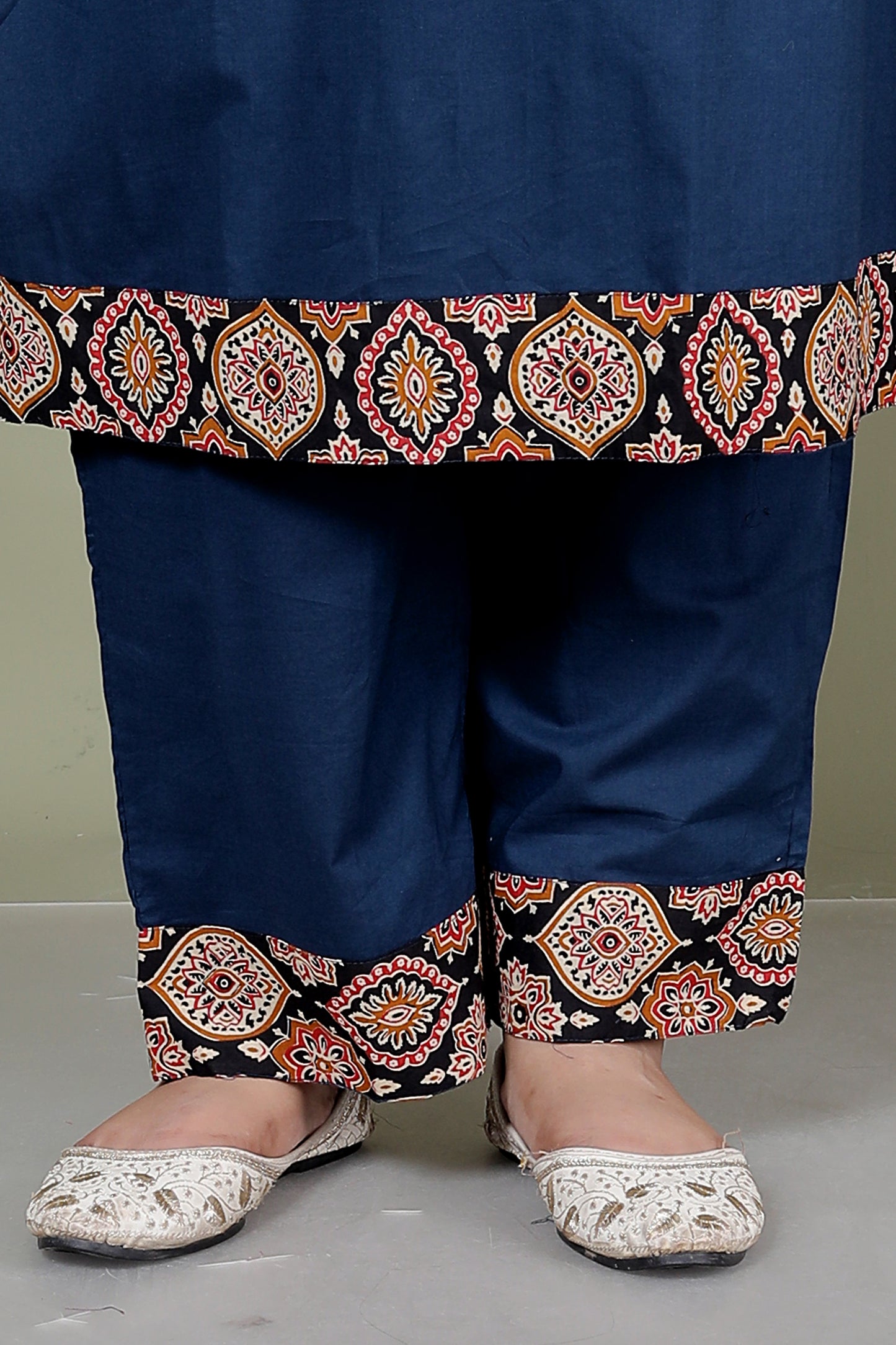 GEOMETRIC FLORAL SOLID COTTON 3 PEICE KURTI PANT SET IN BLUE BY PLUSSIZEKURTI