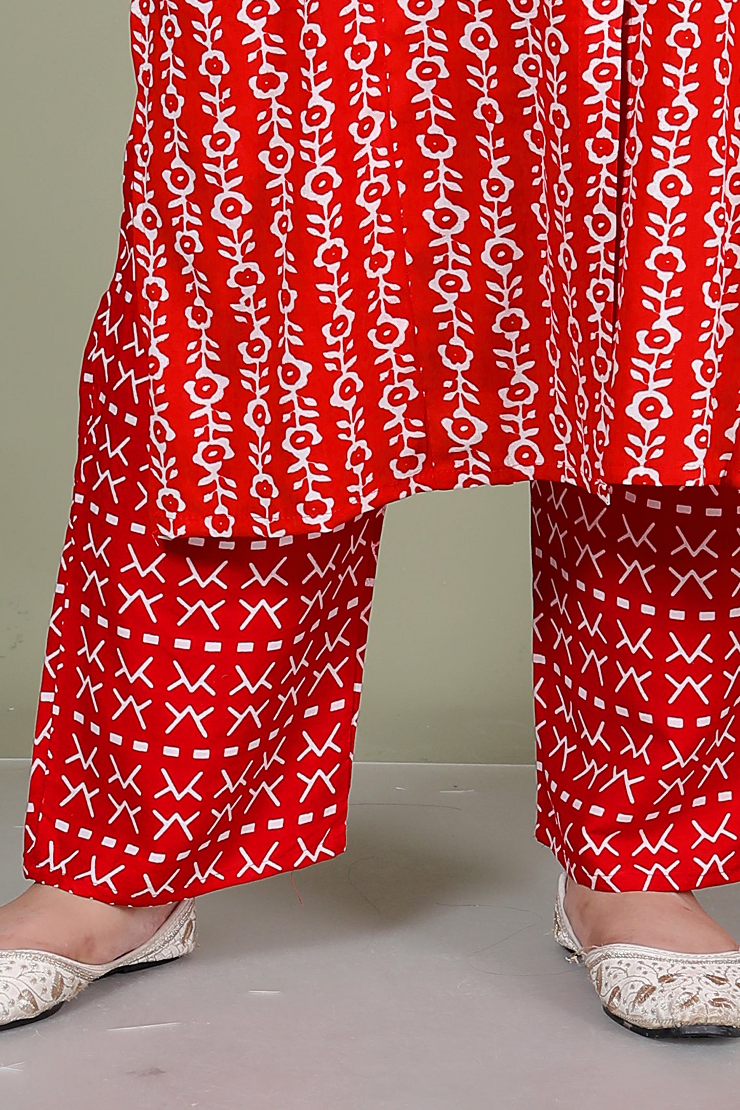 ABSTRACT PRINT COTTON 2 PEICE KURTA PLAZZO IN RED BY PLUSSIZEKURTI