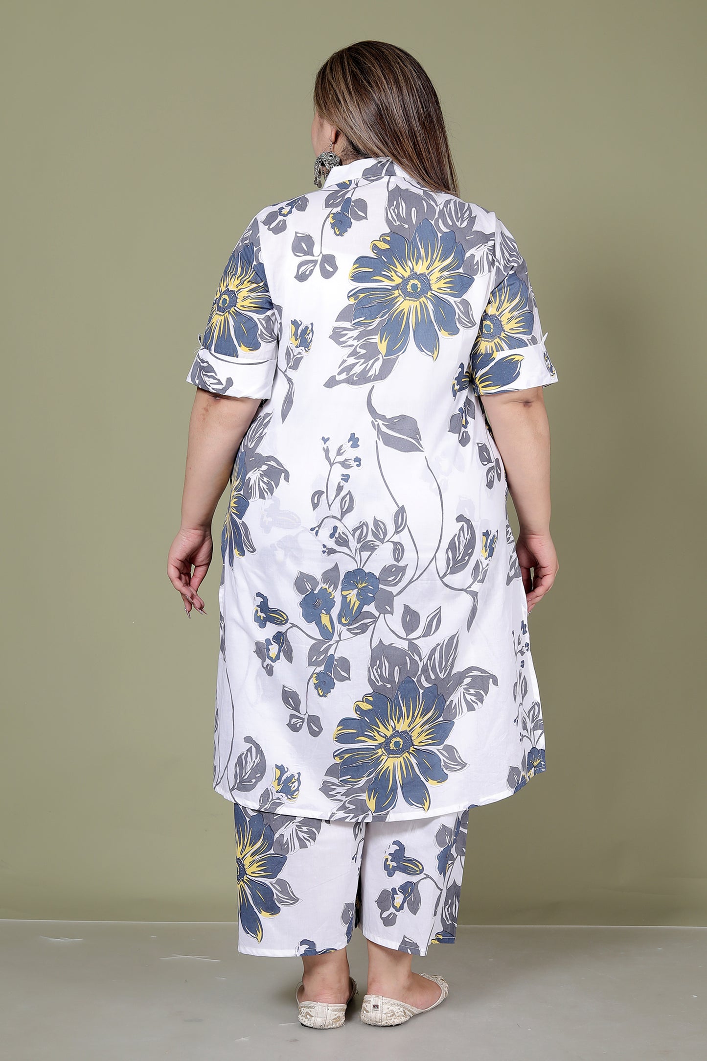 FLORAL SKETCH PRINT COTTON 2 PEICE KURTA PLAZZO IN WHITE BY PLUSSIZEKURTI