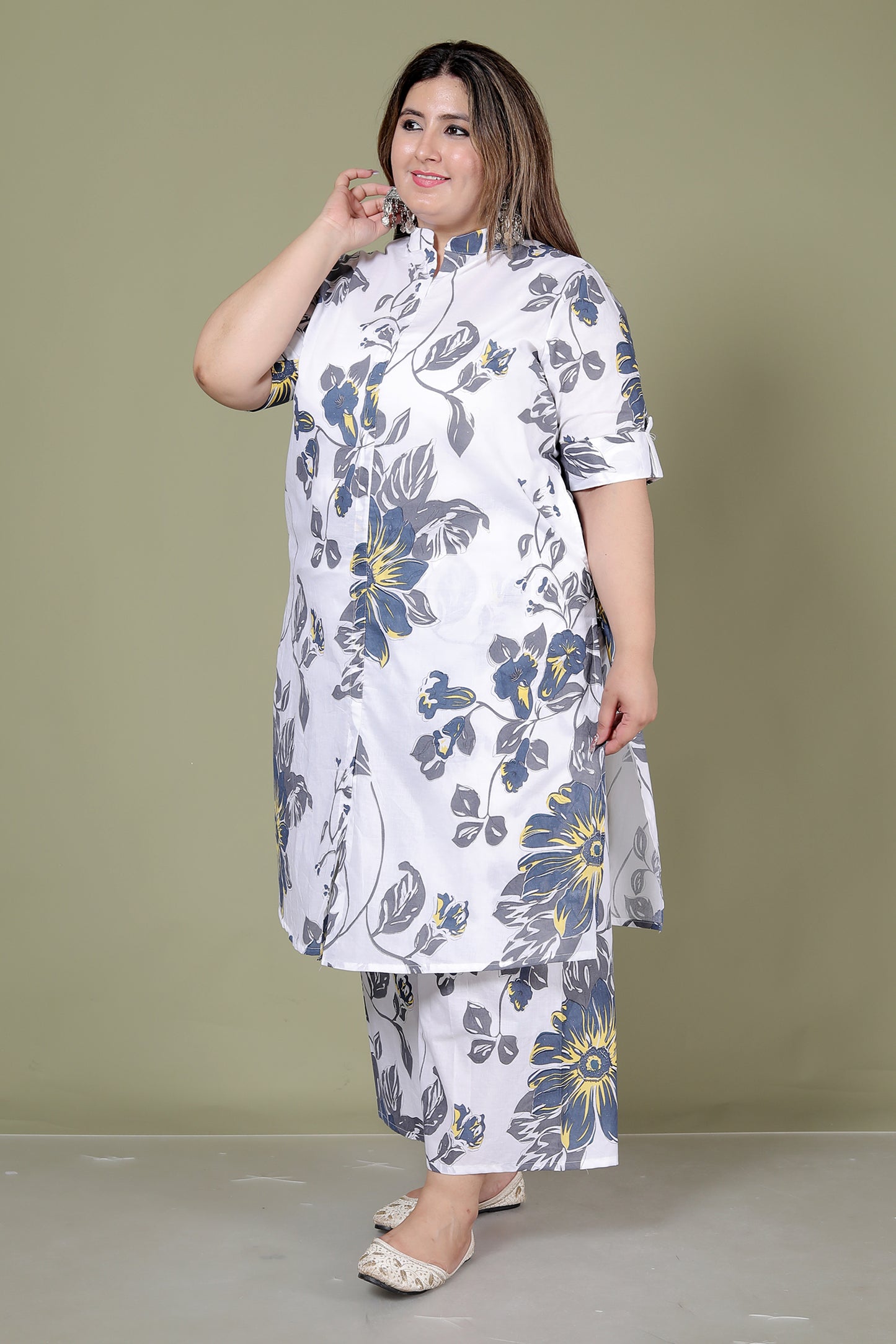 FLORAL SKETCH PRINT COTTON 2 PEICE KURTA PLAZZO IN WHITE BY PLUSSIZEKURTI