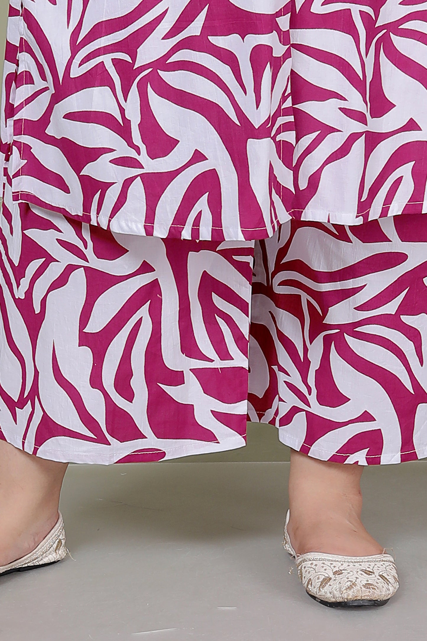 TROPICAL LEAFS PRINT COTTON 2 PEICE KURTA PLAZZO IN MAGENTA PINK BY PLUSSIZEKURTI