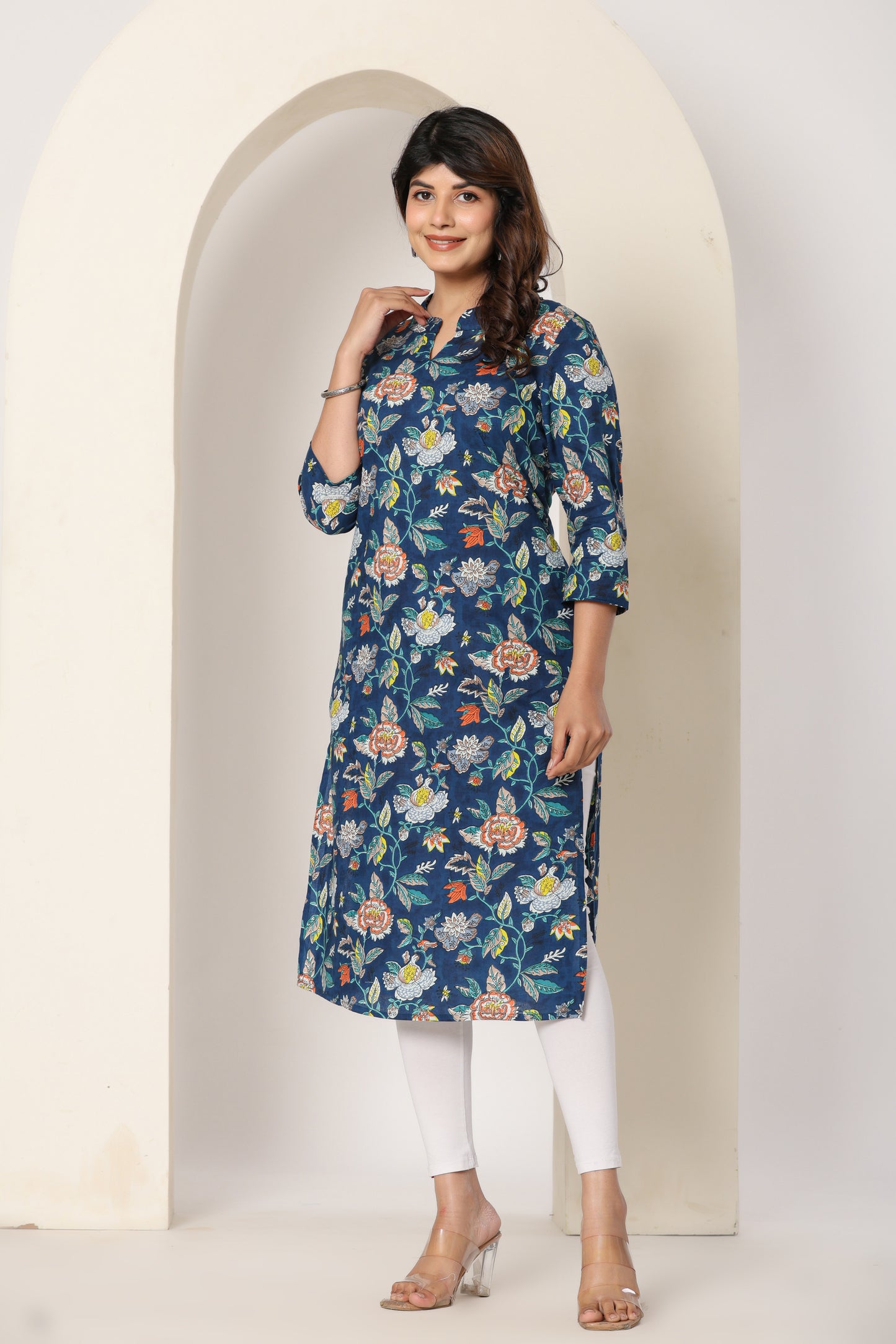 FLORAL PRINTED COTTON KURTI IN BLUE BY PLUSSIZE KURTI