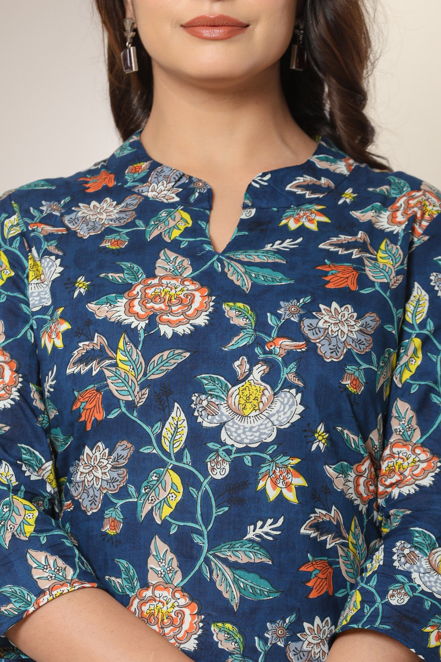 FLORAL PRINTED COTTON KURTI IN BLUE BY PLUSSIZE KURTI