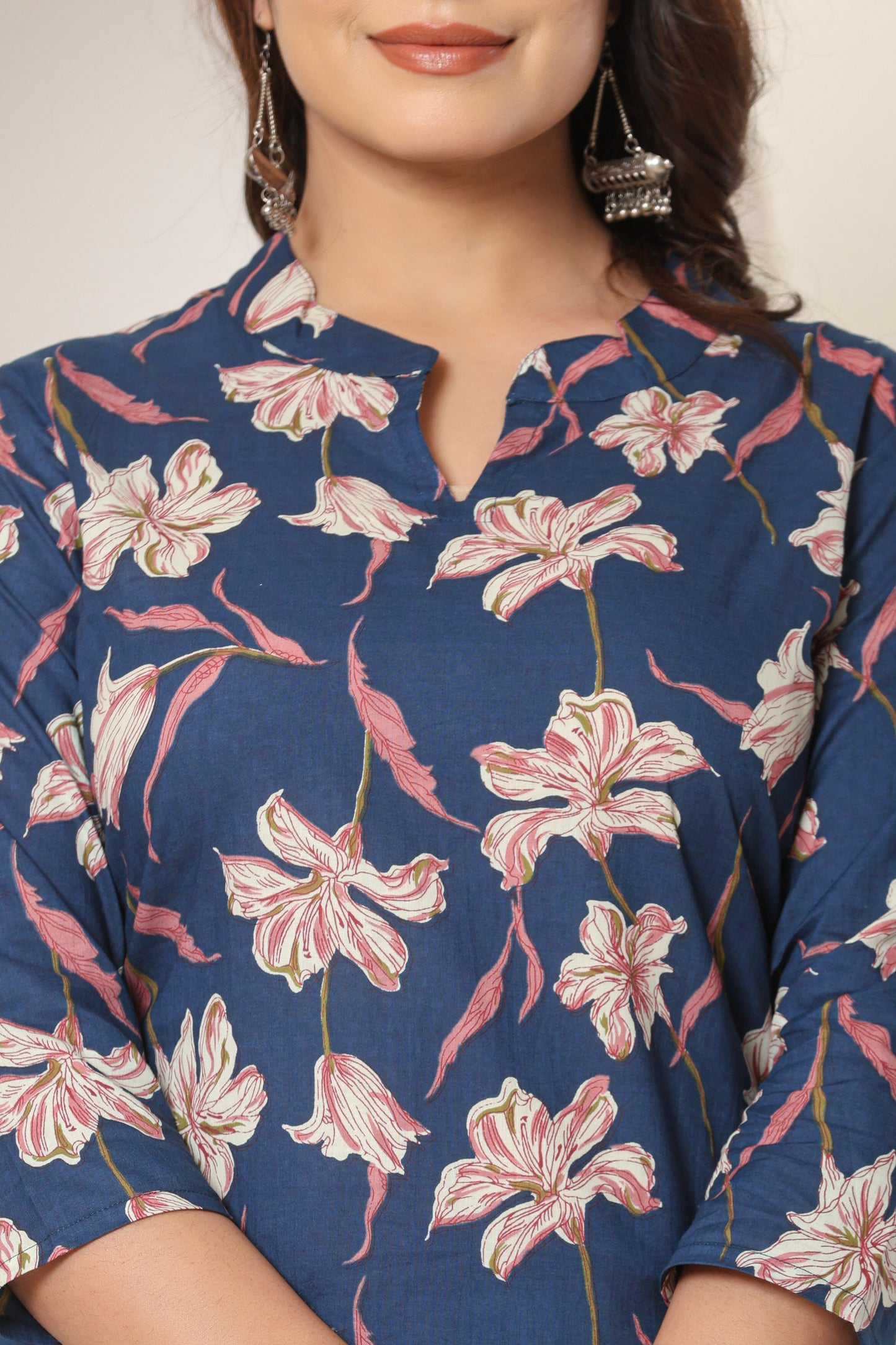 FLORAL PRINT COTTON KURTI IN BLUE BY PLUSSIZE KURTI