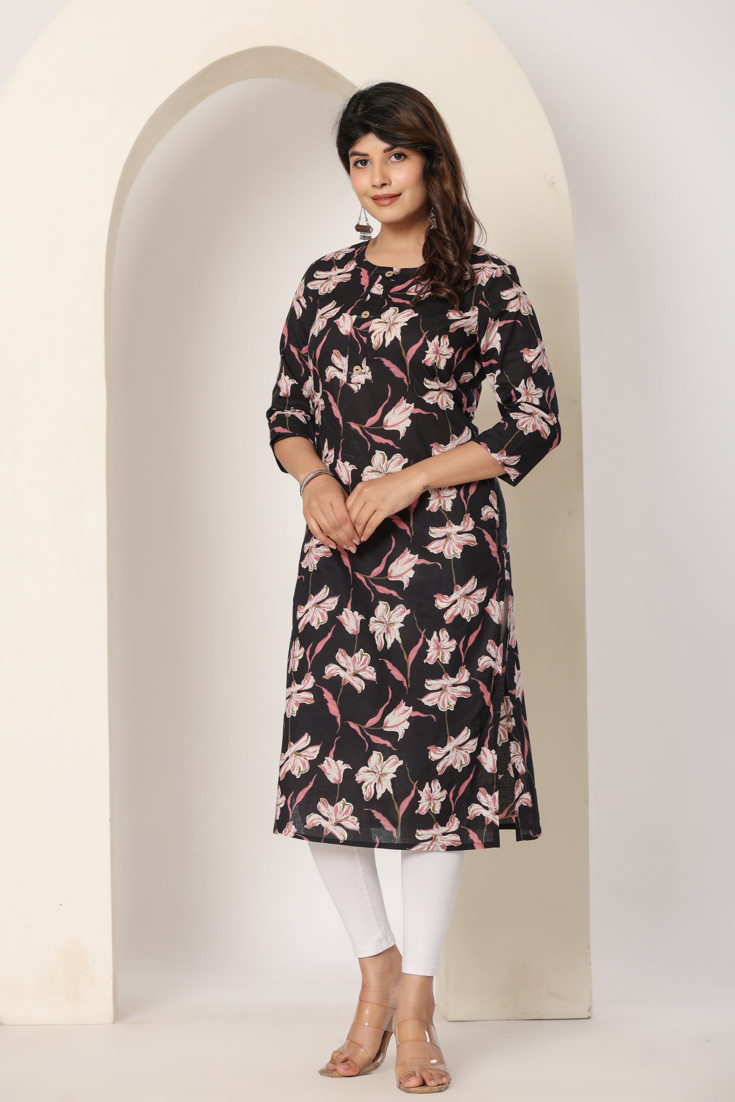 FLORAL PRINT COTTON KURTI IN BLACK BY PLUSSIZE KURTI