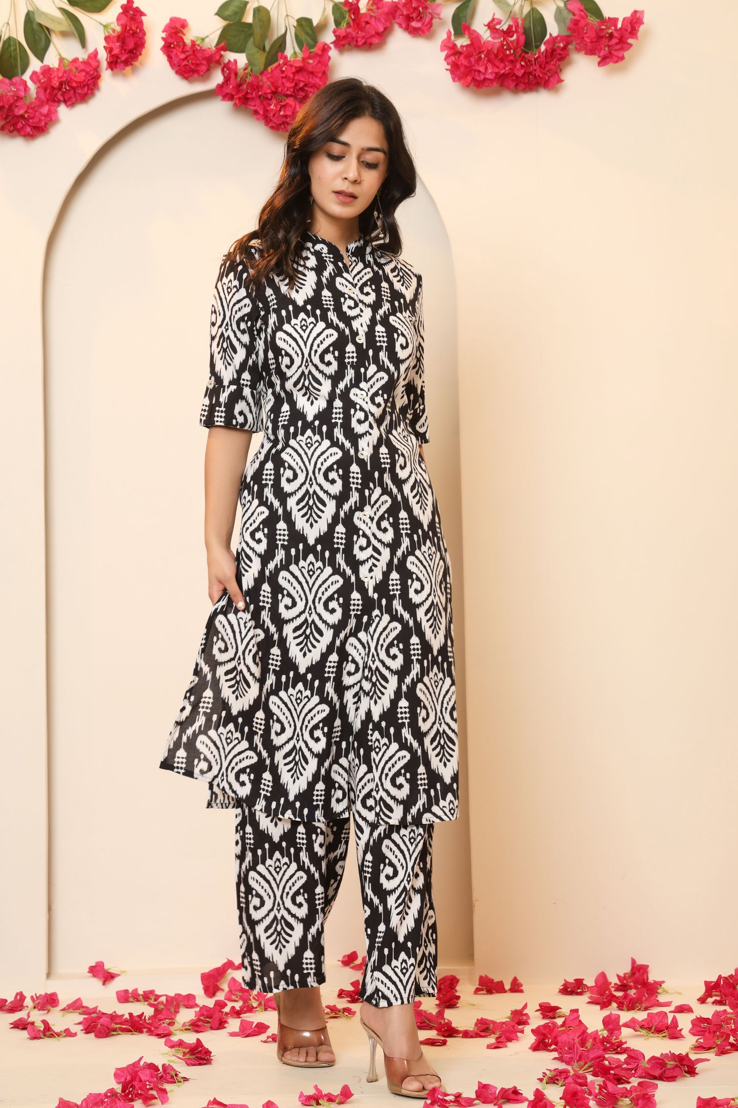 IKAT PRINT COTTON 2 PEICE KURTI PLAZZO SET IN BLACK BY PLUSSIZEKURTI