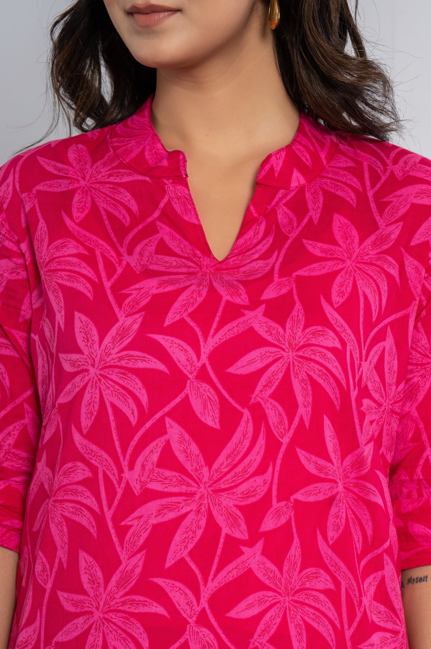 FLOWER PRINT COTTON TOP IN RANIPINK COLOUR BY PLUSSIZEKURTI