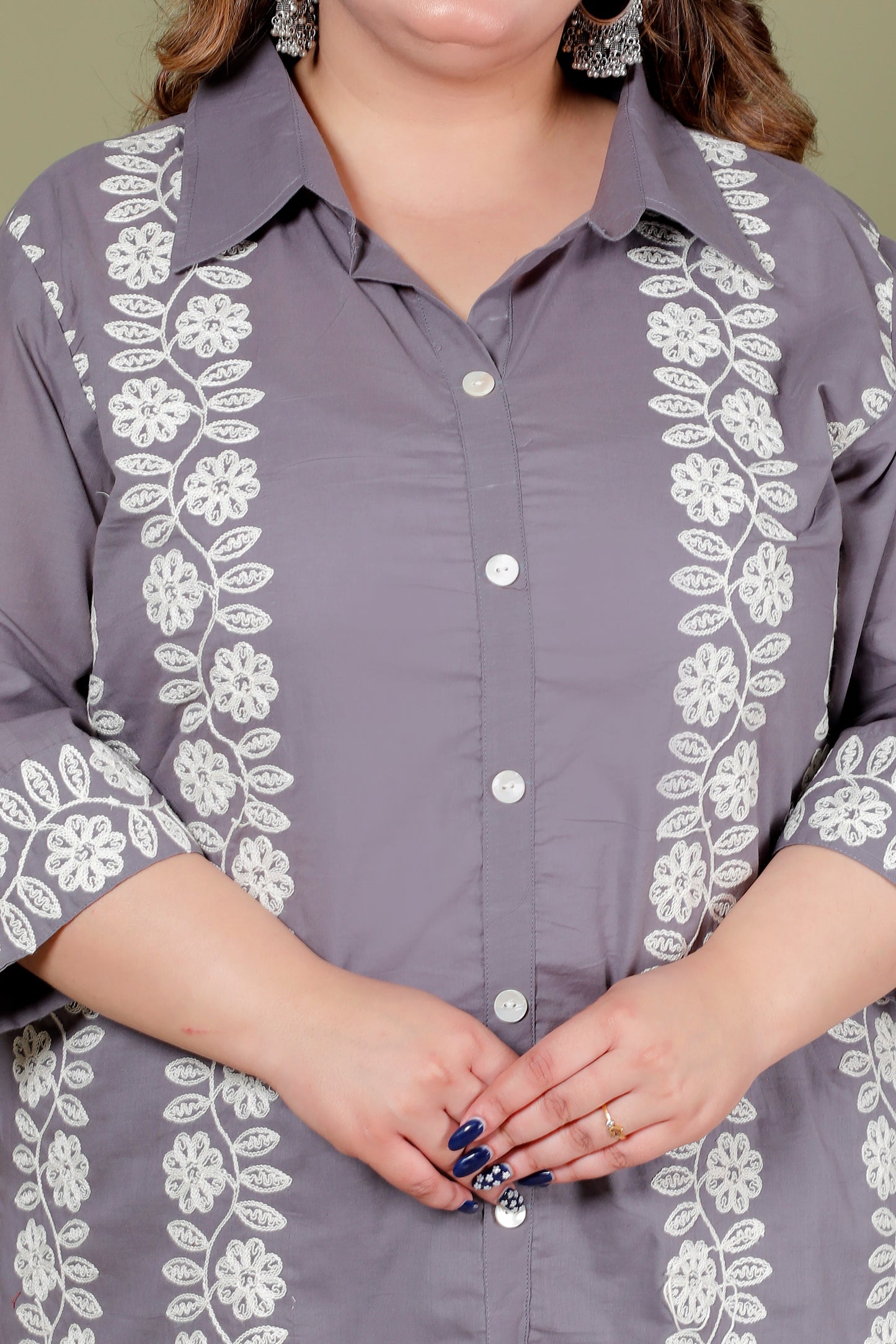 FLORAL THREAD EMBROIDERY COTTON 2 PEICE KURTA PANT IN ASH GREY BY PLUSSIZEKURTI