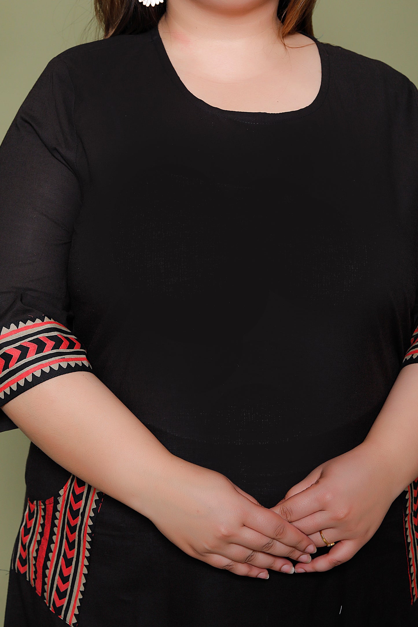 SOLID POCKET PRINT COTTON KURTI IN BLACK BY PLUSSIZEKURTI