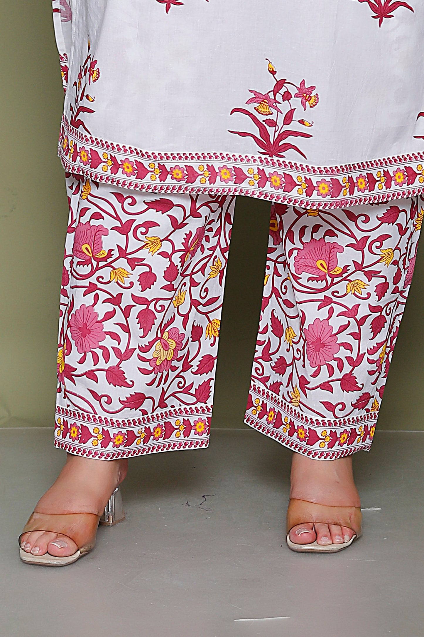 MUGHAL PRINT COTTON 3 PEICE KURTI PANT SET IN WHITE/PINK BY PLUSSIZEKURTI