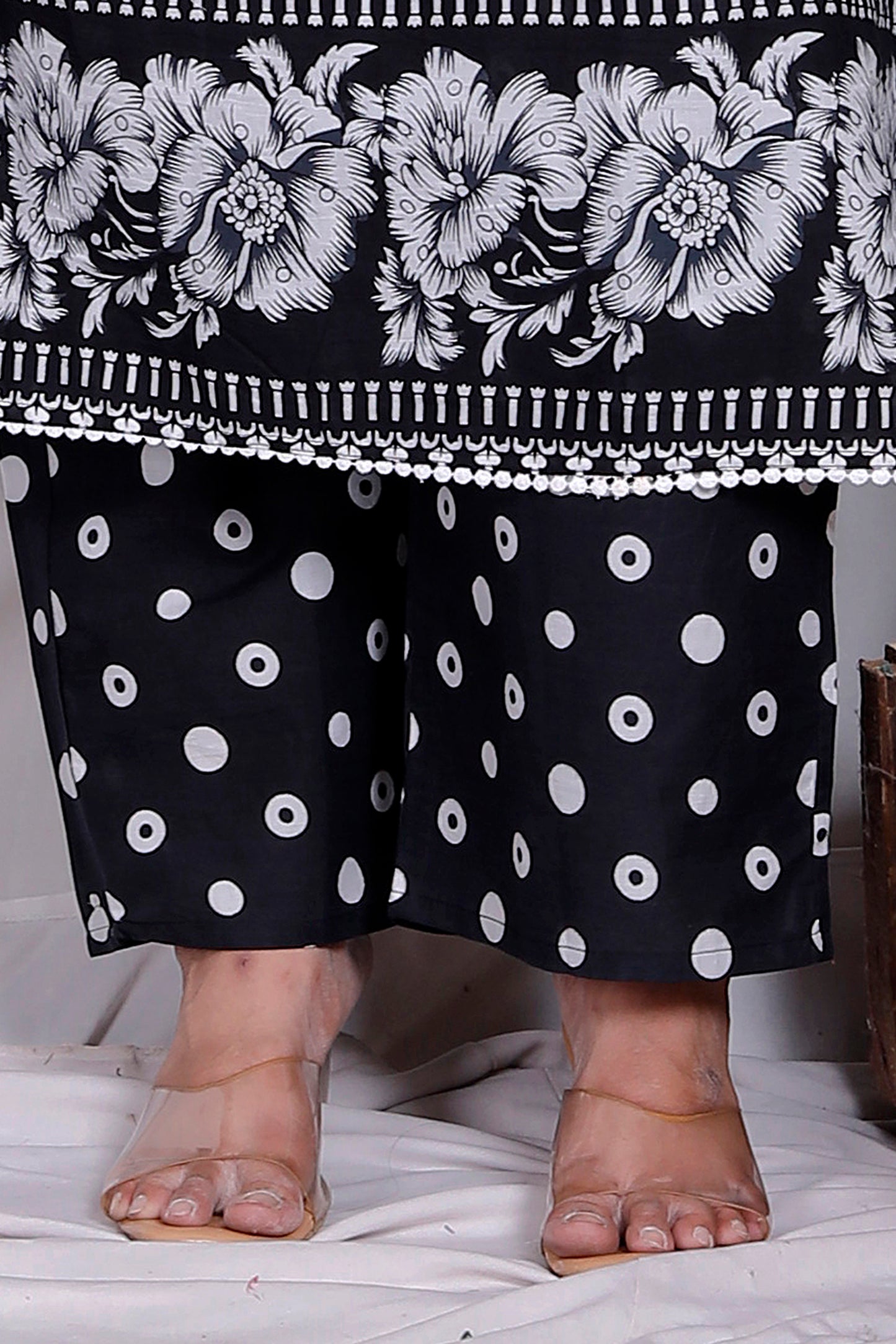 POLKA DOT FLORAL PRINT COTTON 3 PEICE KURTA PANT IN BLACK BY PLUSSIZEKURTI