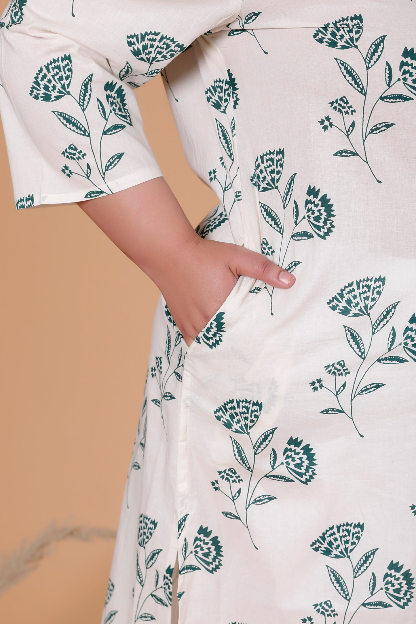 FLORAL BUTTA PRINT COTTON KURTI IN OFFWHITE/RAMA BY PLUSSIZEKURTI