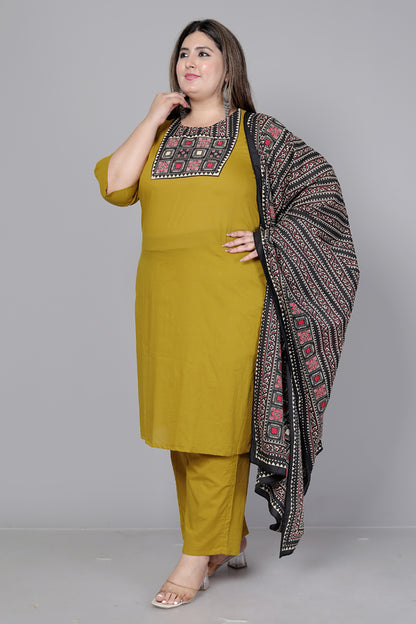TRIBEL GEOMETRIC SOLID COTTON 3 PEICE KURTI PANT SET IN MUSTURD BY PLUSSIZEKURTI