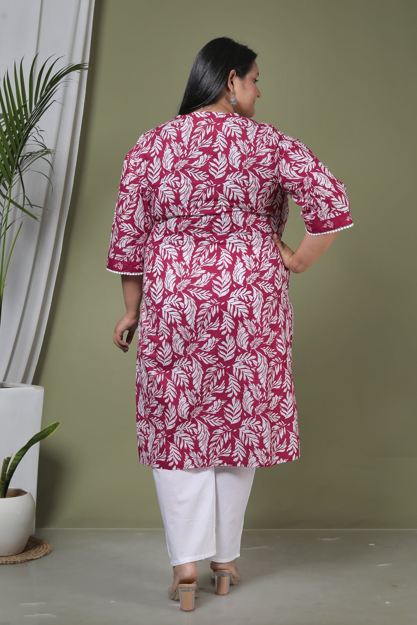 LEAF PRINT HANDWORK COTTON 2 PEICE KURTA PANT IN PINK BY PLUSSIZEKURTI