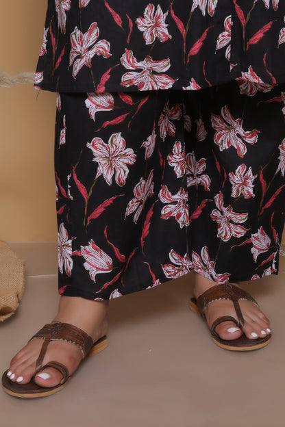 FLORAL PLACEMENT PRINT COTTON 2 PEICE KURTA PANT IN BLACK BY PLUSSIZEKURTI