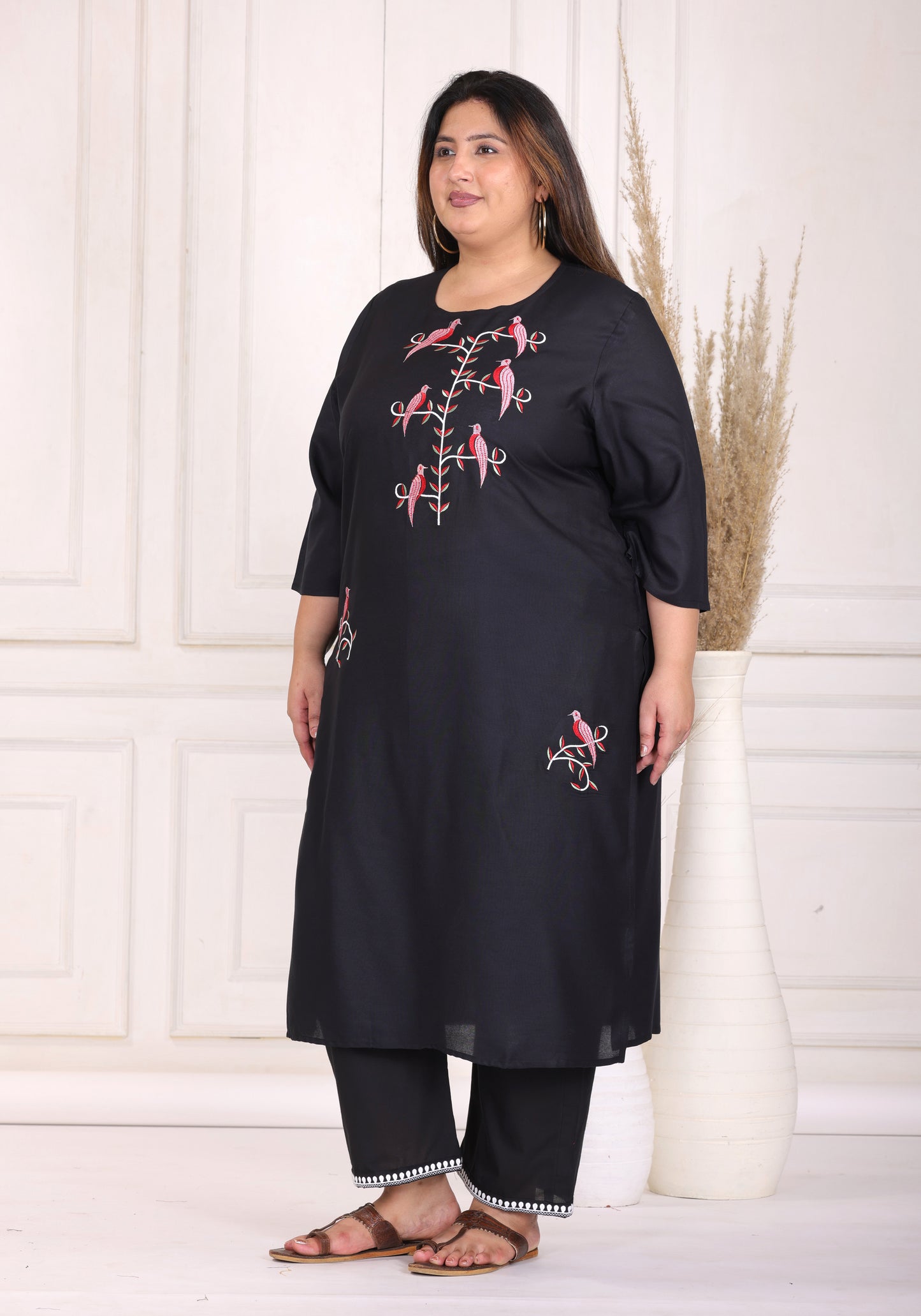 SOLID EMBROIDERED COTTON KURTA PANT SET IN BLACK WITH PINK BIRD MOTIFS BY PLUSSIZEKURTI