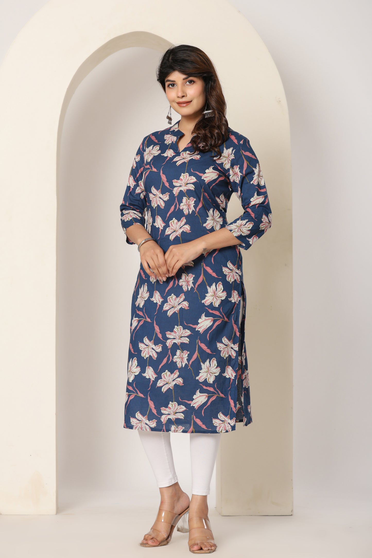 FLORAL PRINT COTTON KURTI IN BLUE BY PLUSSIZE KURTI
