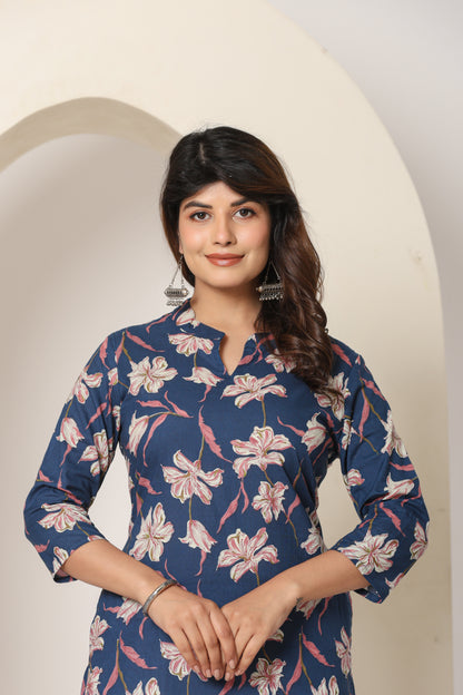 FLORAL PRINT COTTON KURTI IN BLUE BY PLUSSIZE KURTI