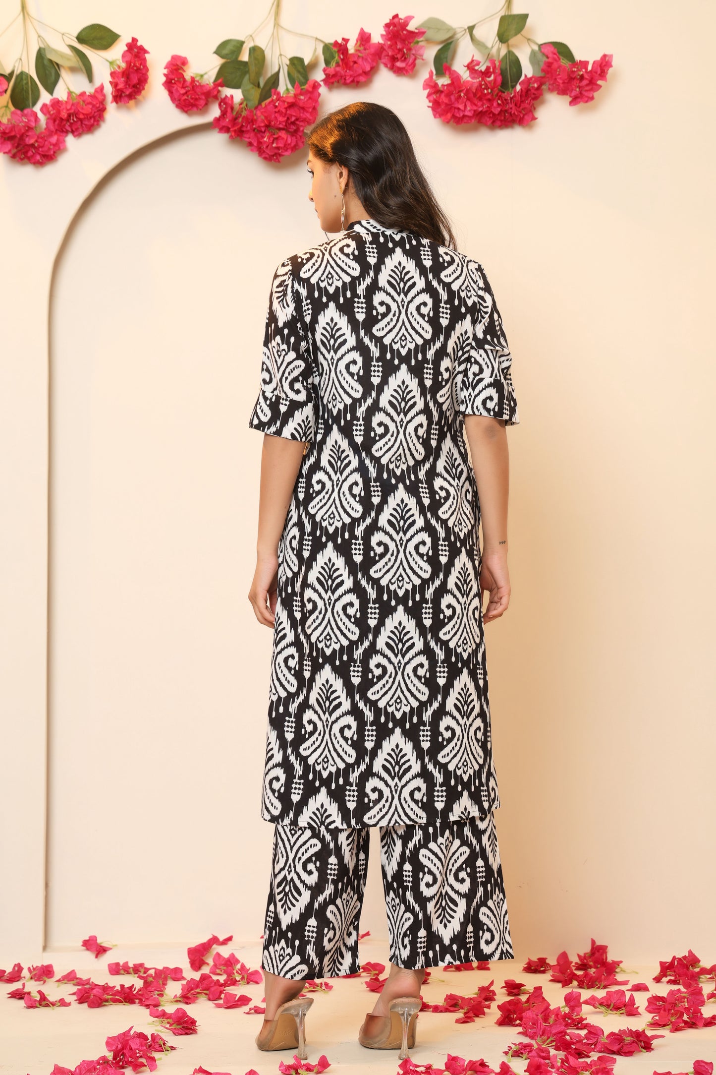 IKAT PRINT COTTON 2 PEICE KURTI PLAZZO SET IN BLACK BY PLUSSIZEKURTI
