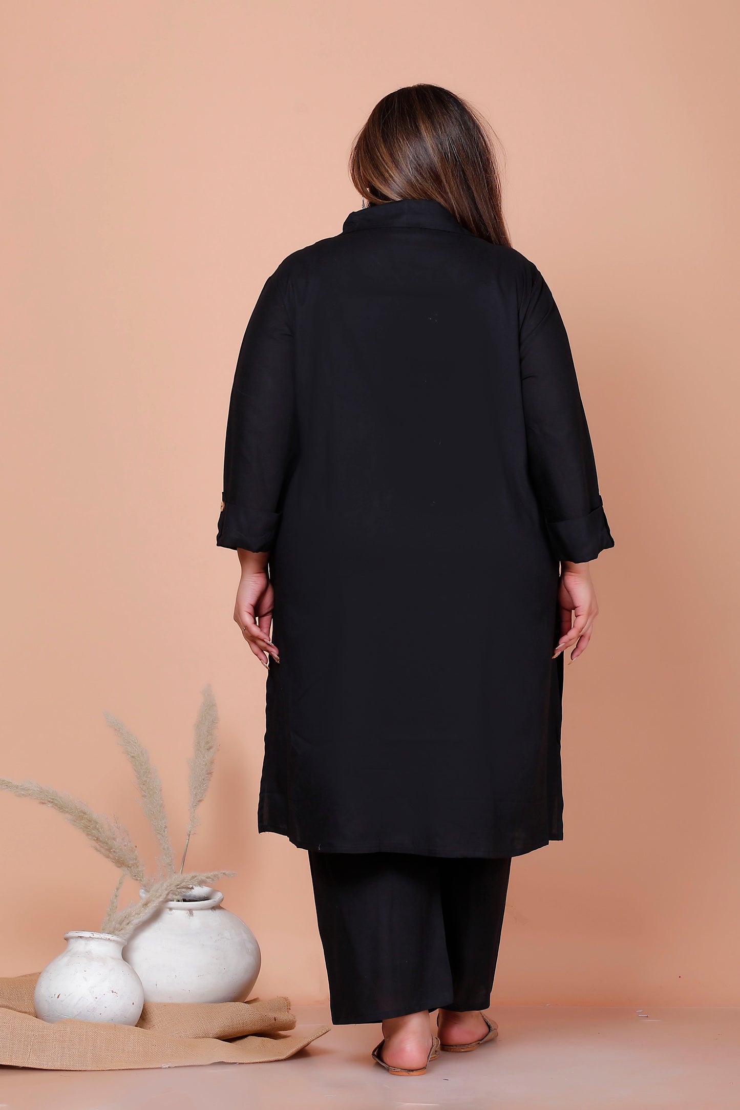 SOLID FLORAL PANEL EMBROIDERY COTTON 2 PEICE KURTA PANT IN BLACK BY PLUSSIZEKURTI