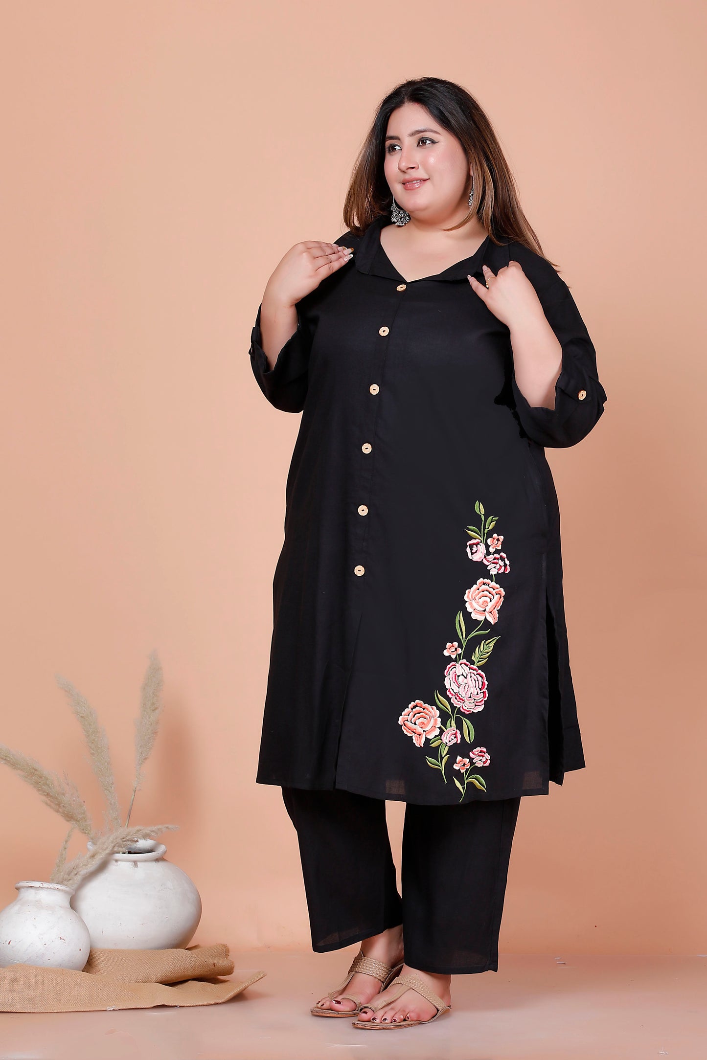 SOLID FLORAL PANEL EMBROIDERY COTTON 2 PEICE KURTA PANT IN BLACK BY PLUSSIZEKURTI