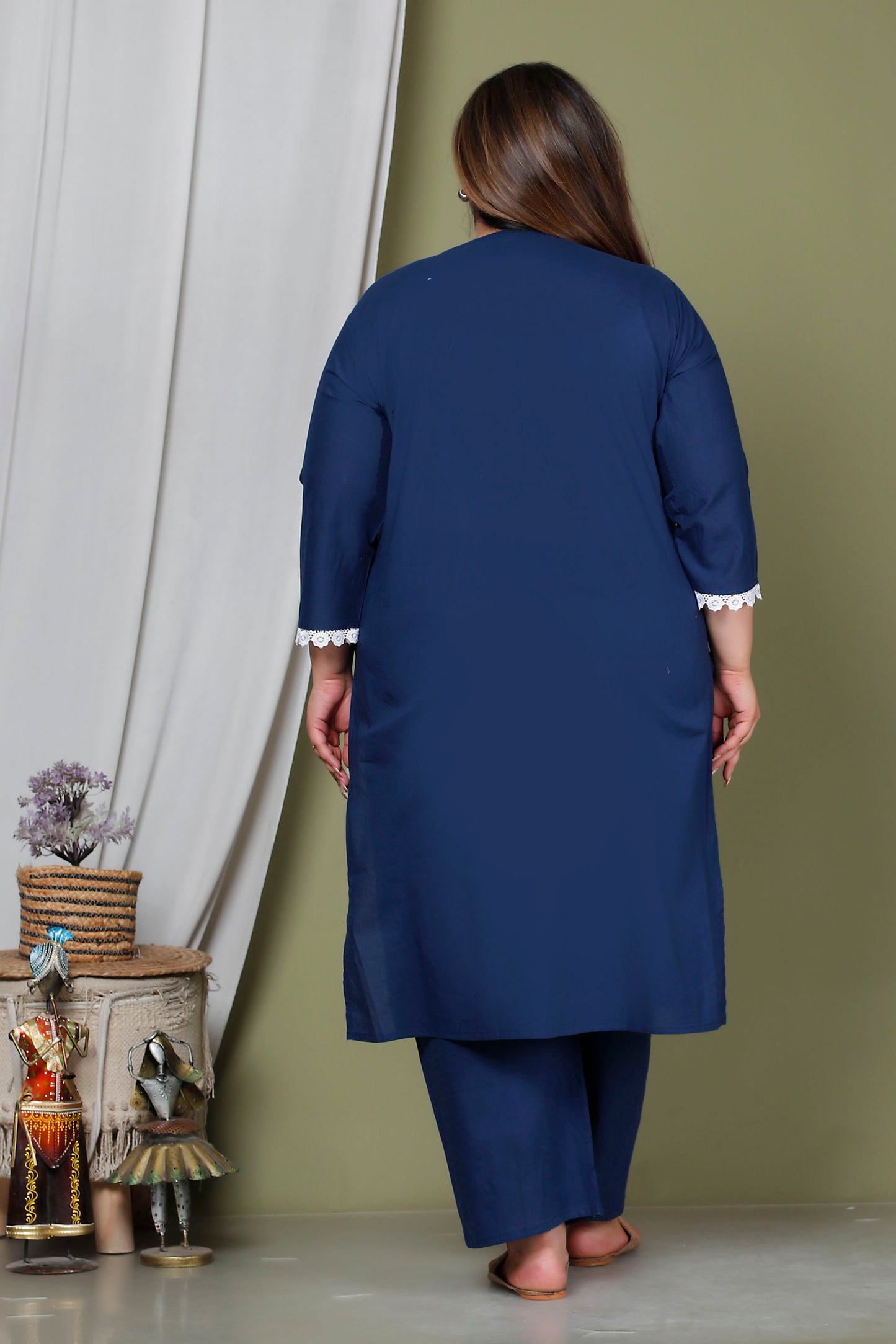 CHIKANKARI FLORAL EMBROIDERY BUTTI COTTON 2 PEICE KURTA PANT IN NAVY BLUE BY PLUSSIZEKURTI