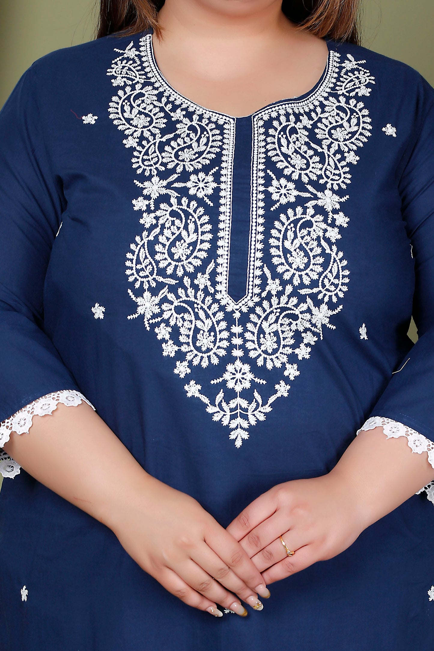 CHIKANKARI FLORAL EMBROIDERY BUTTI COTTON 2 PEICE KURTA PANT IN NAVY BLUE BY PLUSSIZEKURTI