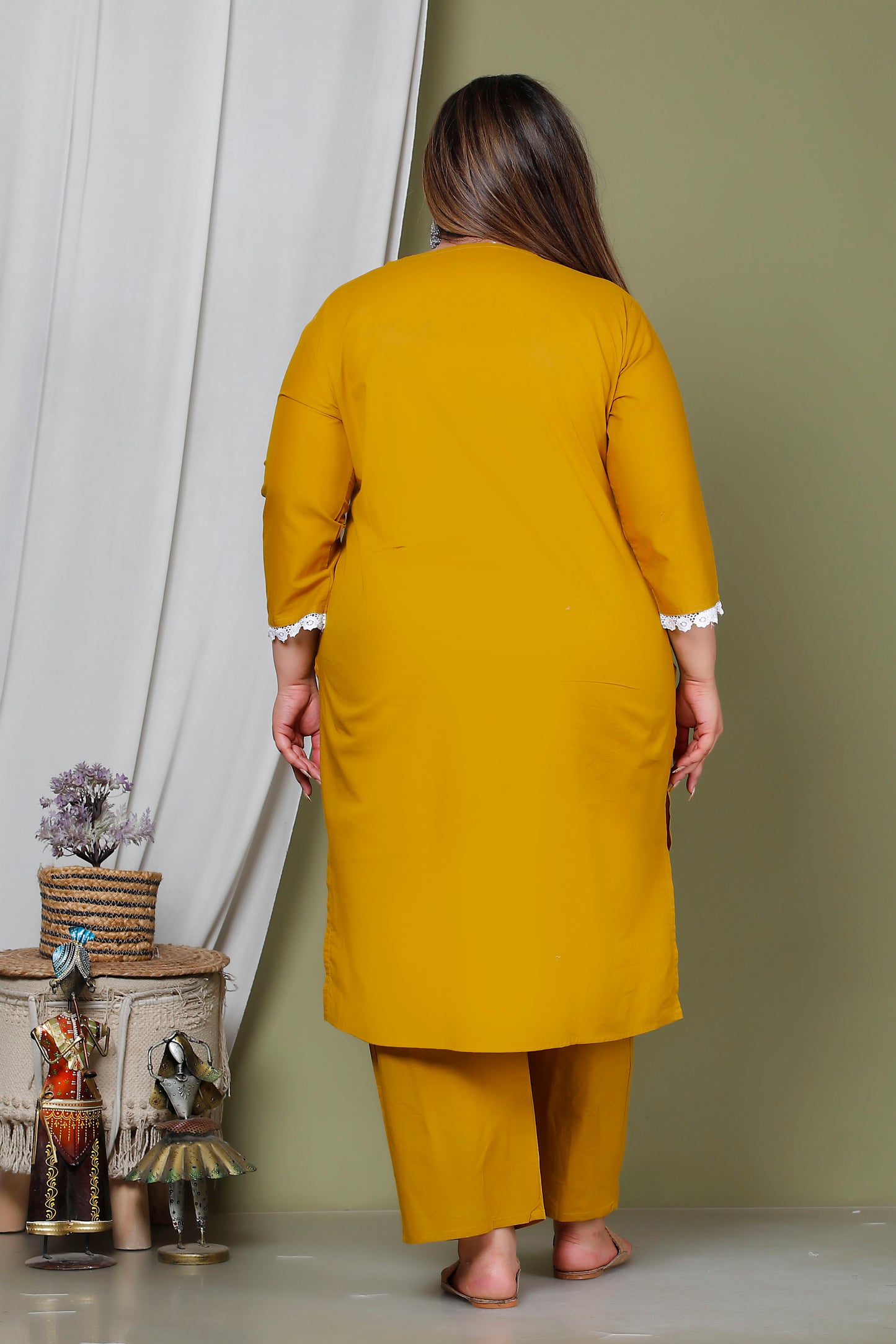 CHIKANKARI FLORAL EMBROIDERY BUTTI COTTON 2 PEICE KURTA PANT IN YELLOW BY PLUSSIZEKURTI