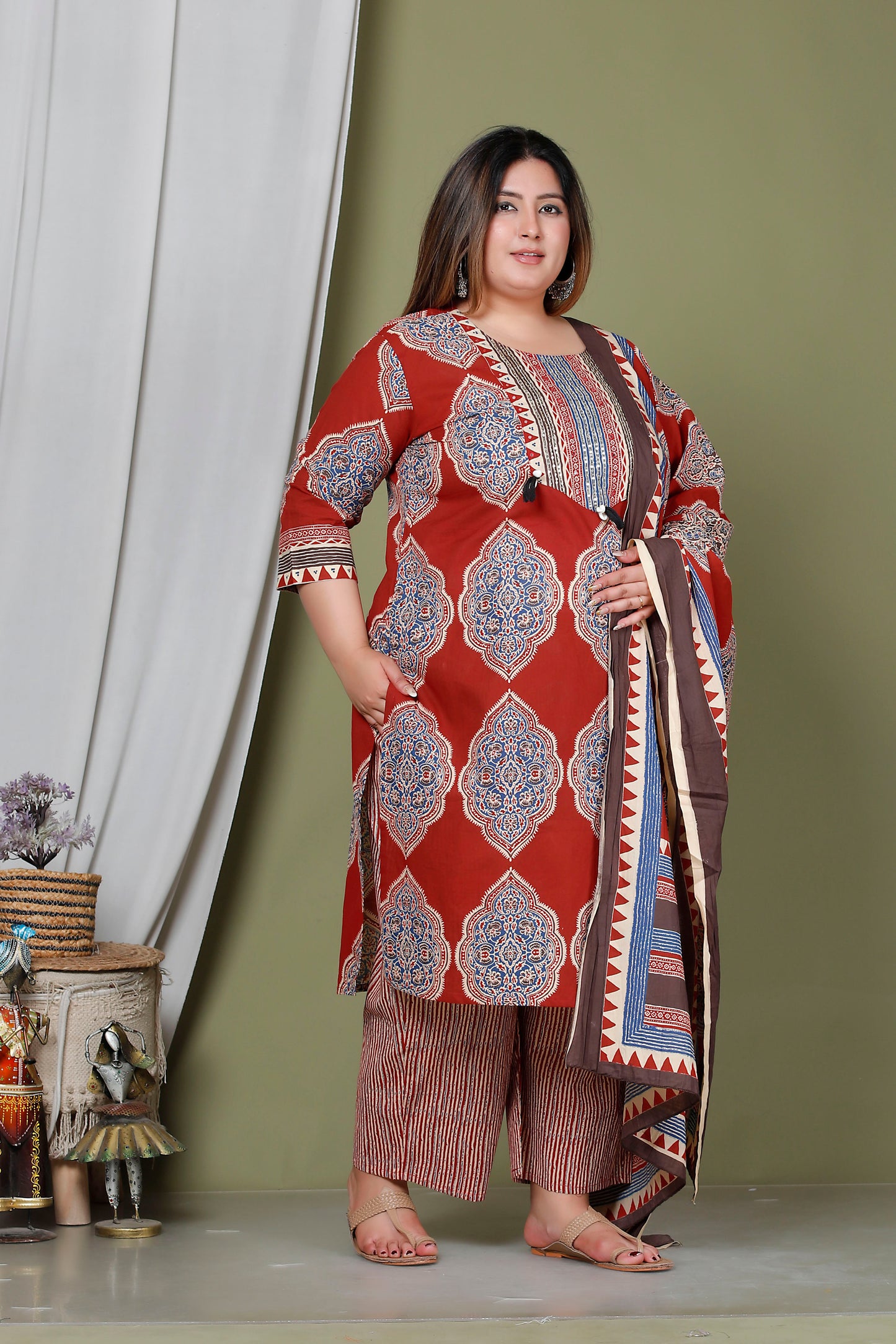 SYMMETRICAL FLORAL MOTIF PRINT COTTON 3 PEICE KURTA PANT IN RED RUST/ BLUE BY PLUSSIZEKURTI