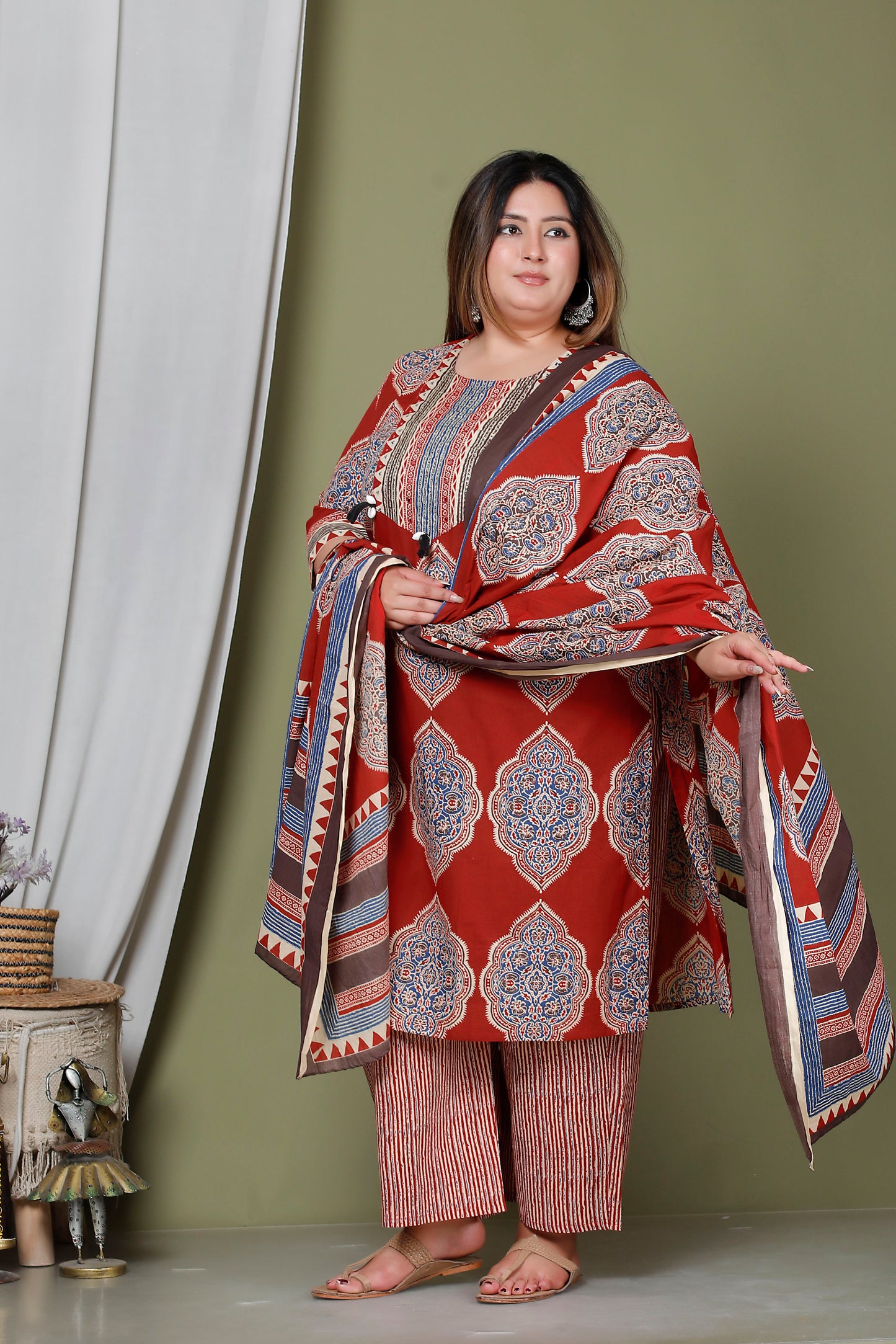 SYMMETRICAL FLORAL MOTIF PRINT COTTON 3 PEICE KURTA PANT IN RED RUST/ BLUE BY PLUSSIZEKURTI