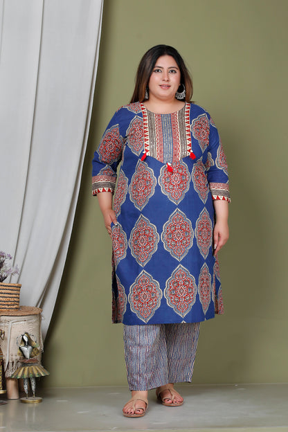 SYMMETRICAL FLORAL MOTIF PRINT COTTON 3 PEICE KURTA PANT IN BLUE / RED RUST BY PLUSSIZEKURTI