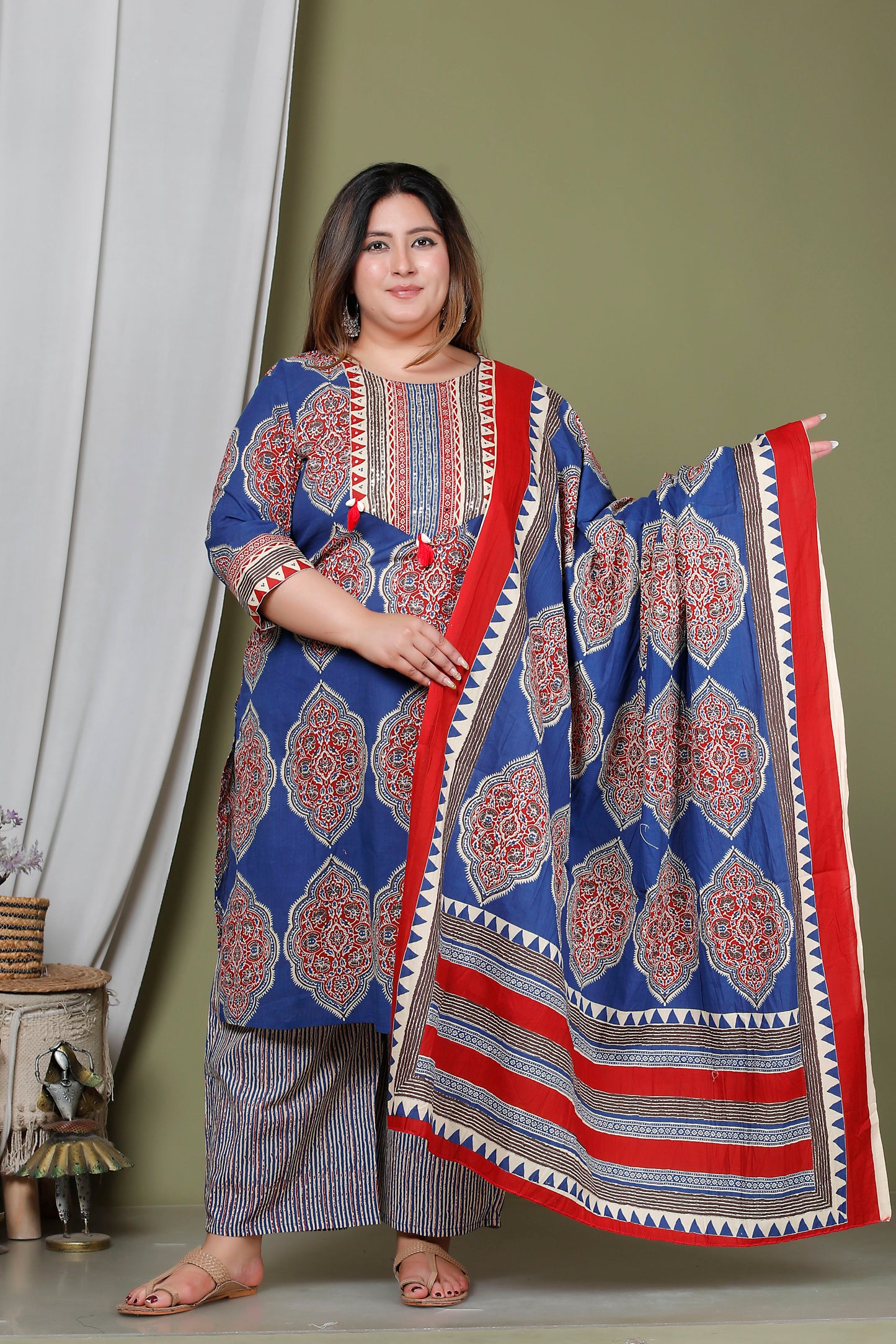 SYMMETRICAL FLORAL MOTIF PRINT COTTON 3 PEICE KURTA PANT IN BLUE / RED RUST BY PLUSSIZEKURTI