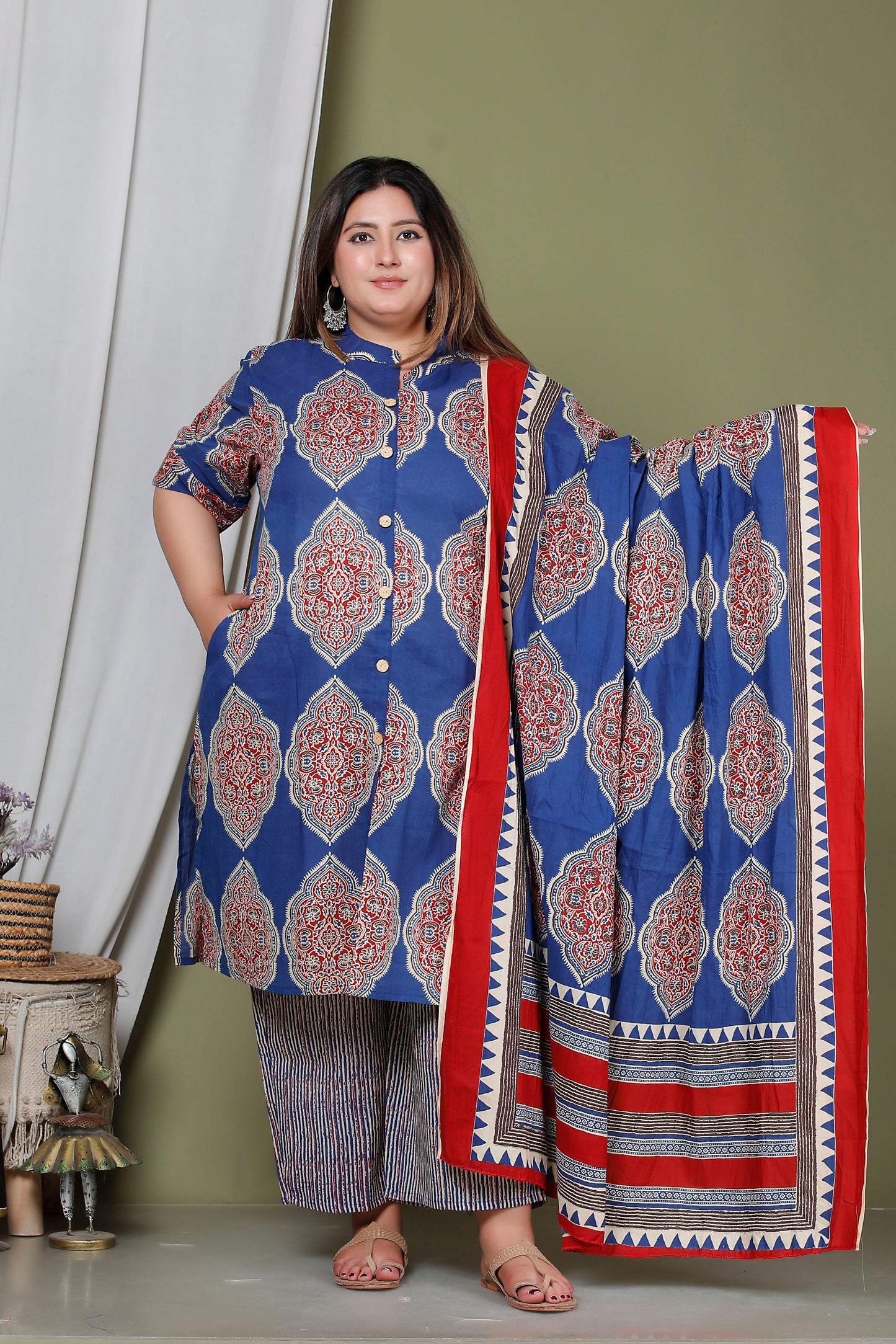FLORAL MEDALLION MOTIF PRINT COTTON 3 PEICE KURTA PANT IN BLUE/ RED RUST BY PLUSSIZEKURTI