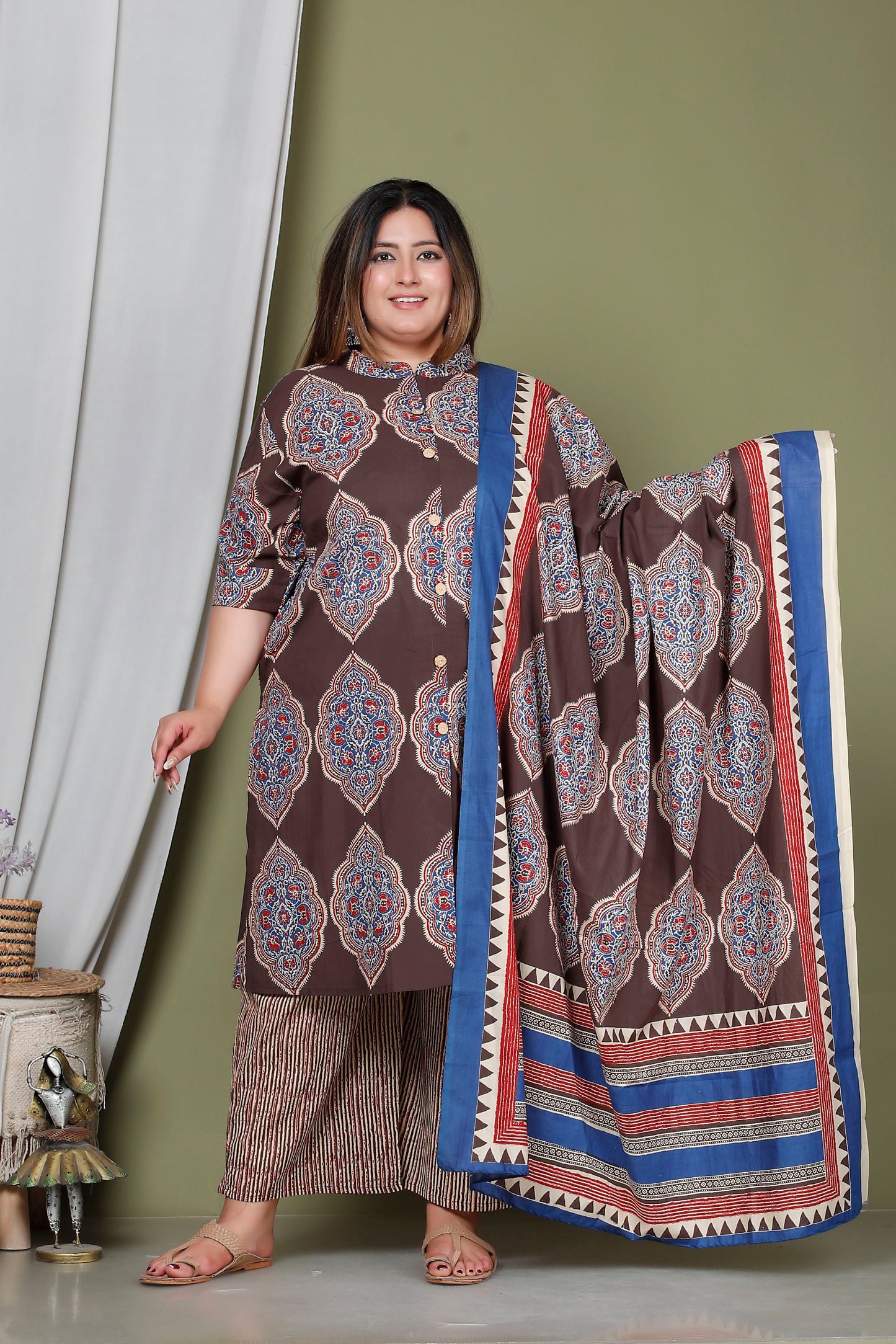 FLORAL MEDALLION MOTIF PRINT COTTON 3 PEICE KURTA PANT IN BROWN/ BLUE BY PLUSSIZEKURTI
