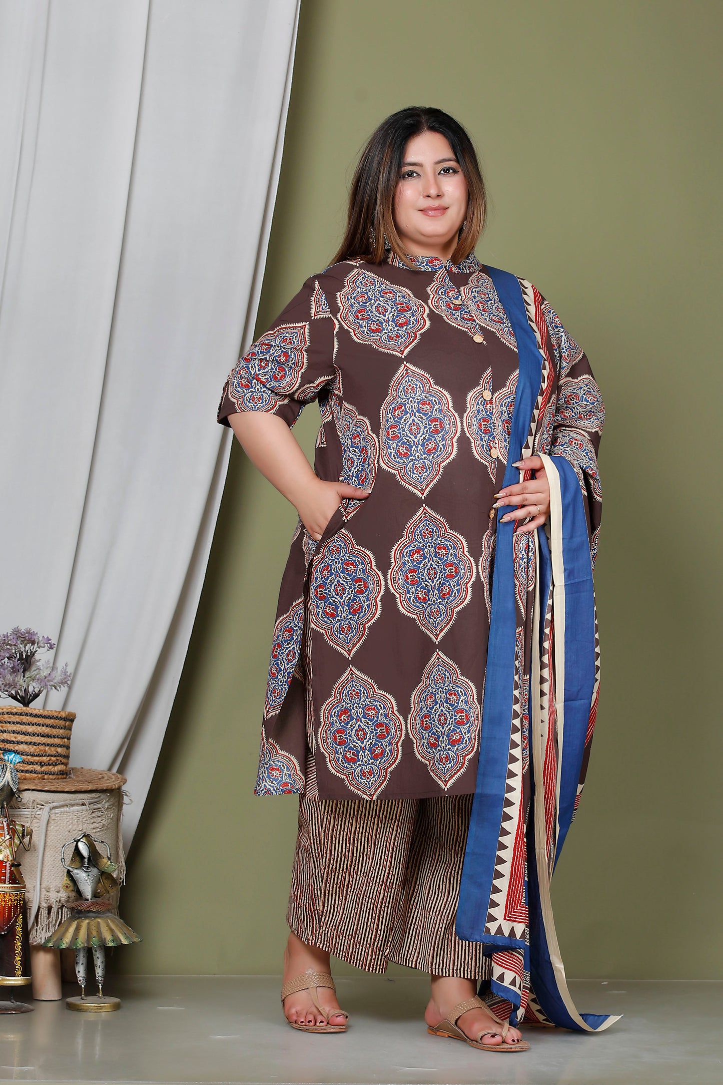 FLORAL MEDALLION MOTIF PRINT COTTON 3 PEICE KURTA PANT IN BROWN/ BLUE BY PLUSSIZEKURTI