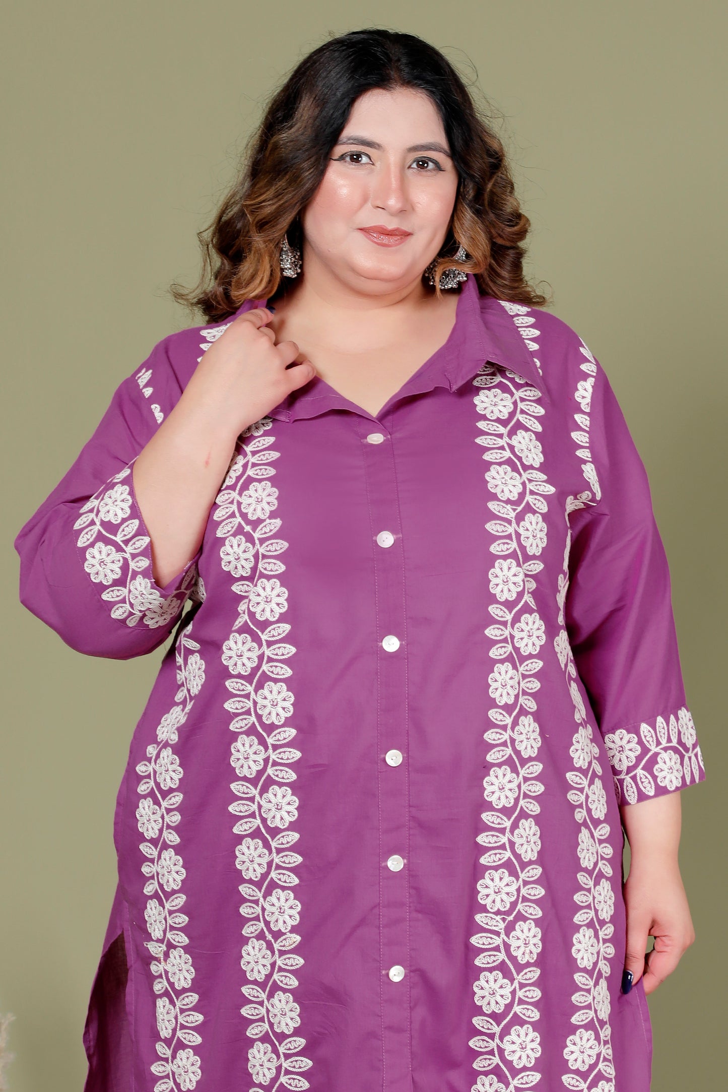 FLORAL THREAD EMBROIDERY COTTON 2 PEICE KURTA PANT IN PLUM PURPLE BY PLUSSIZEKURTI