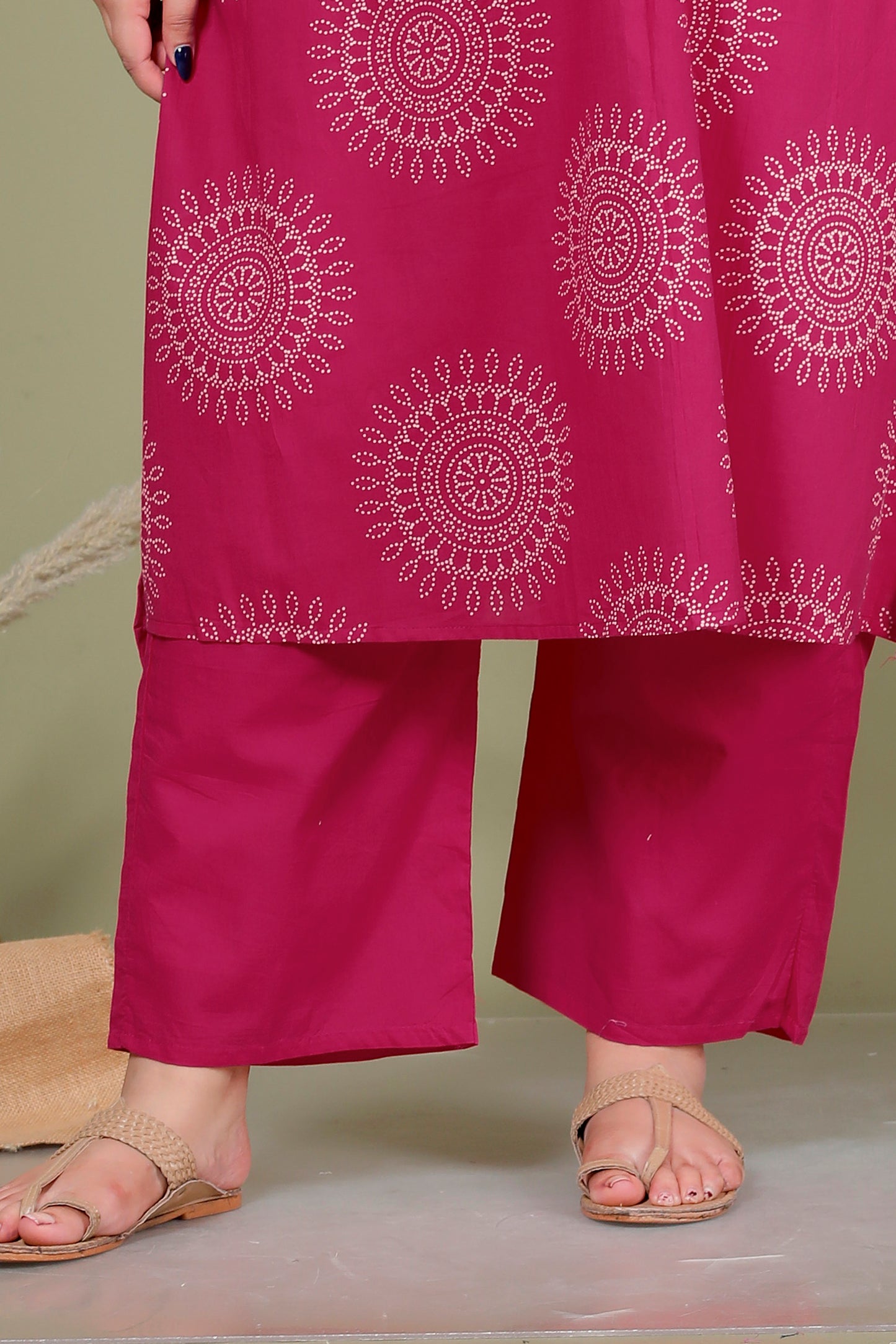 CIRCULAR BANDHANI PRINT COTTON 3 PEICE KURTA PANT IN RANIPINK BY PLUSSIZEKURTI