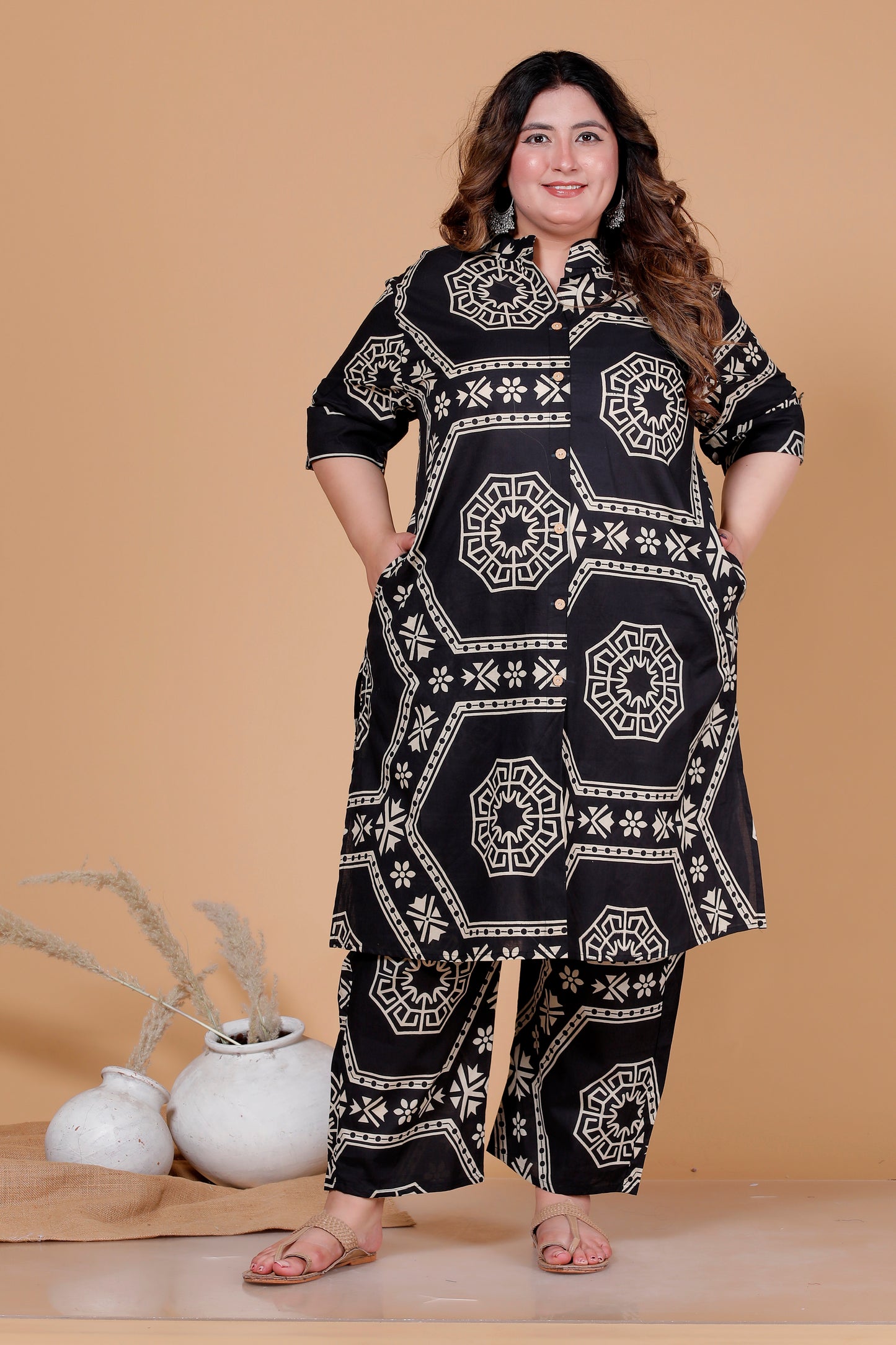 HEXAGON GEOMETRIC PRINT COTTON 2 PEICE KURTA PANT IN BLACK BY PLUSSIZEKURTI