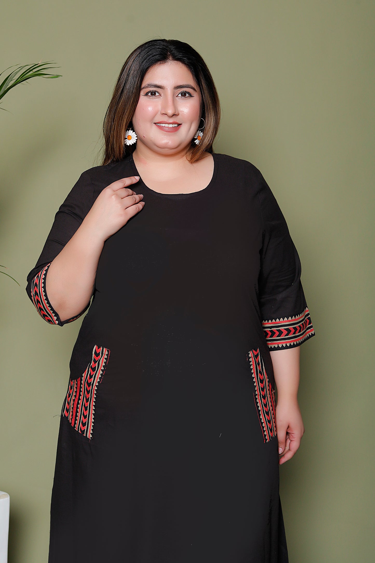 SOLID POCKET PRINT COTTON KURTI IN BLACK BY PLUSSIZEKURTI