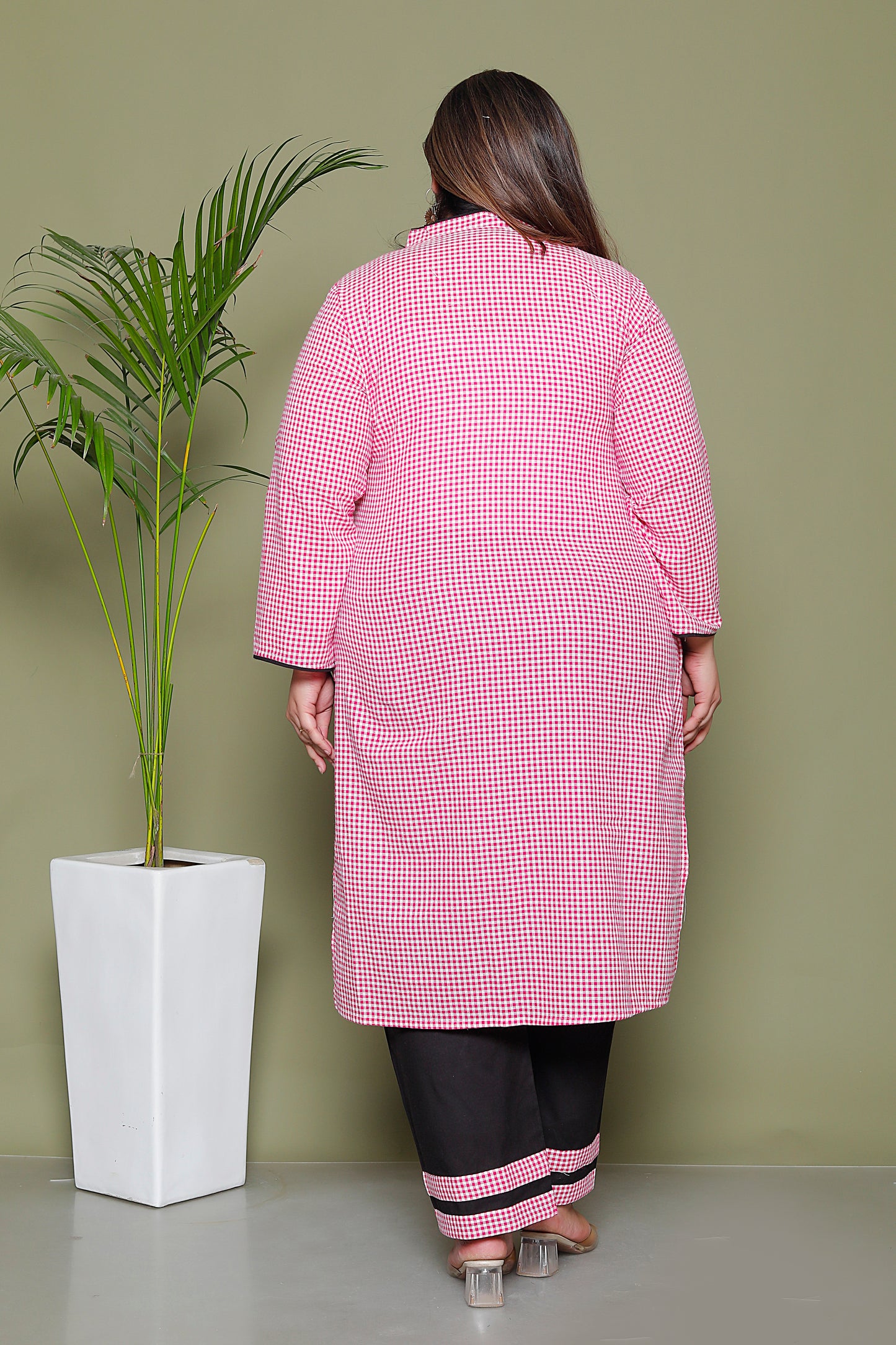 VINTAGE SMALL CHECKS COTTON FLEX 2 PEICE KURTA PANT IN PINK BY PLUSSIZEKURTI
