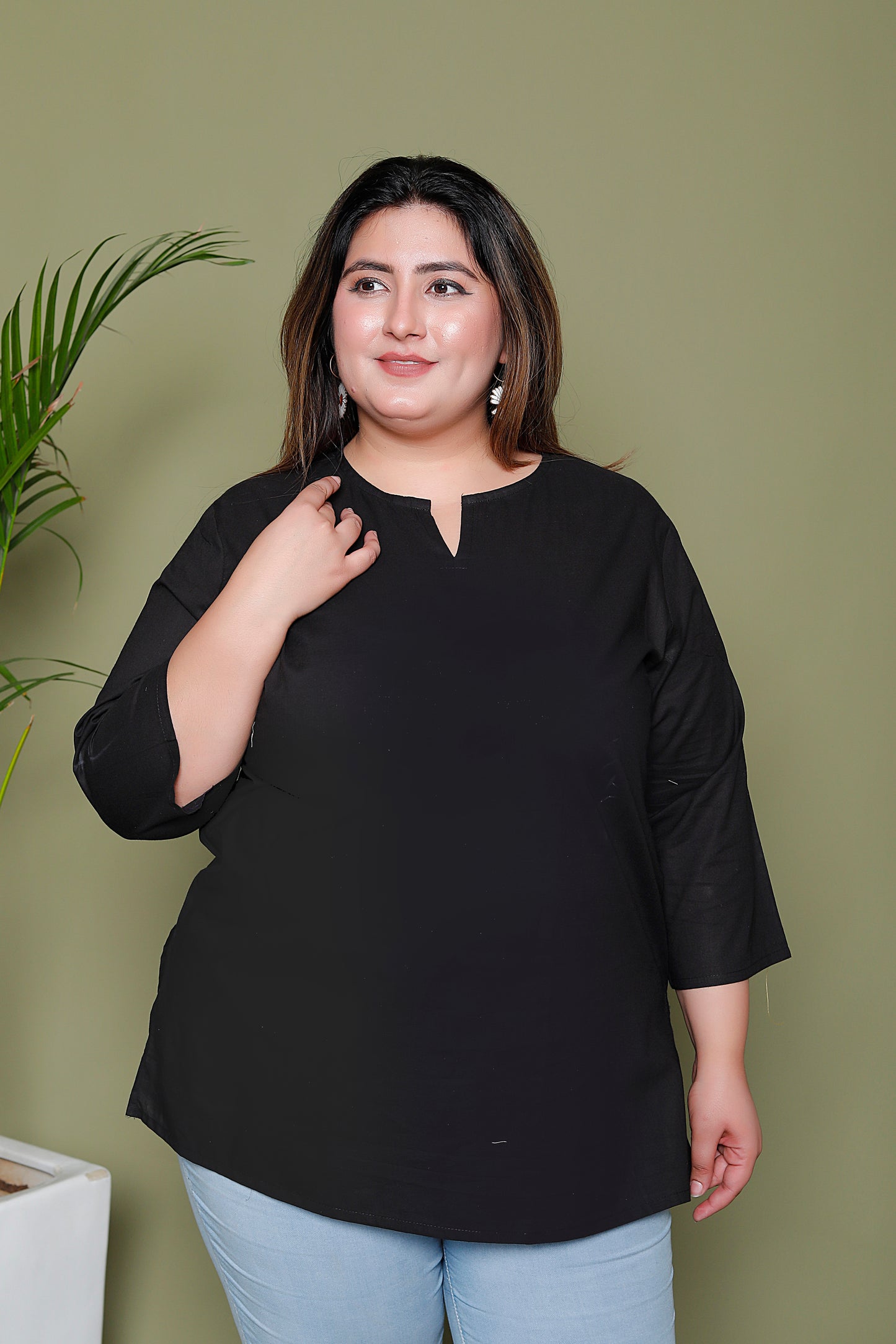 SOLID COTTON TOP IN BLACK COLOUR BY PLUSSIZEKURTI